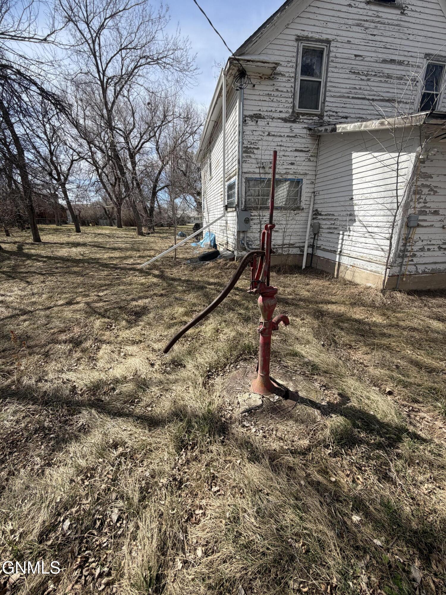 main property photo 16