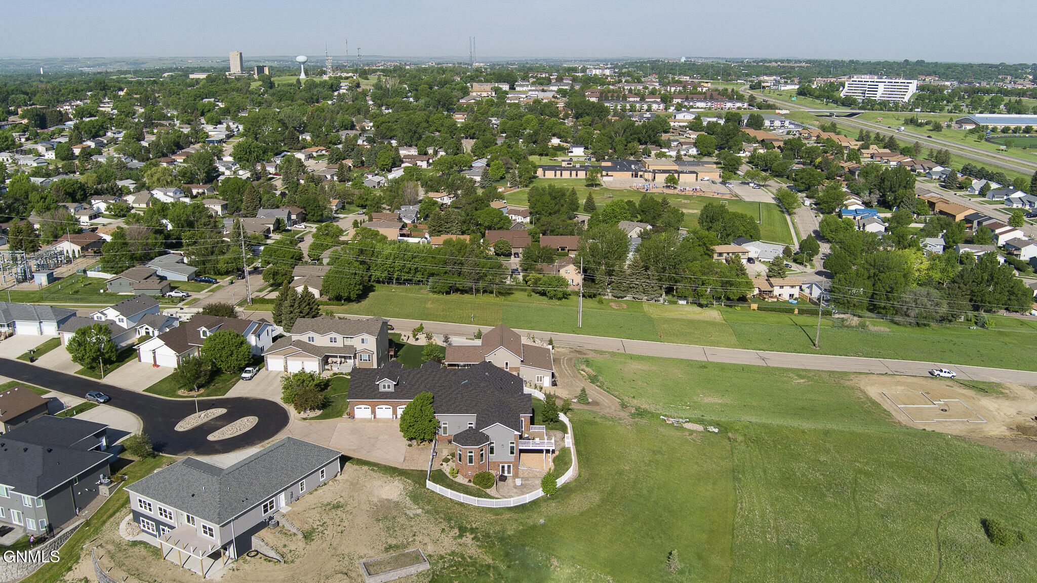 main property photo 92