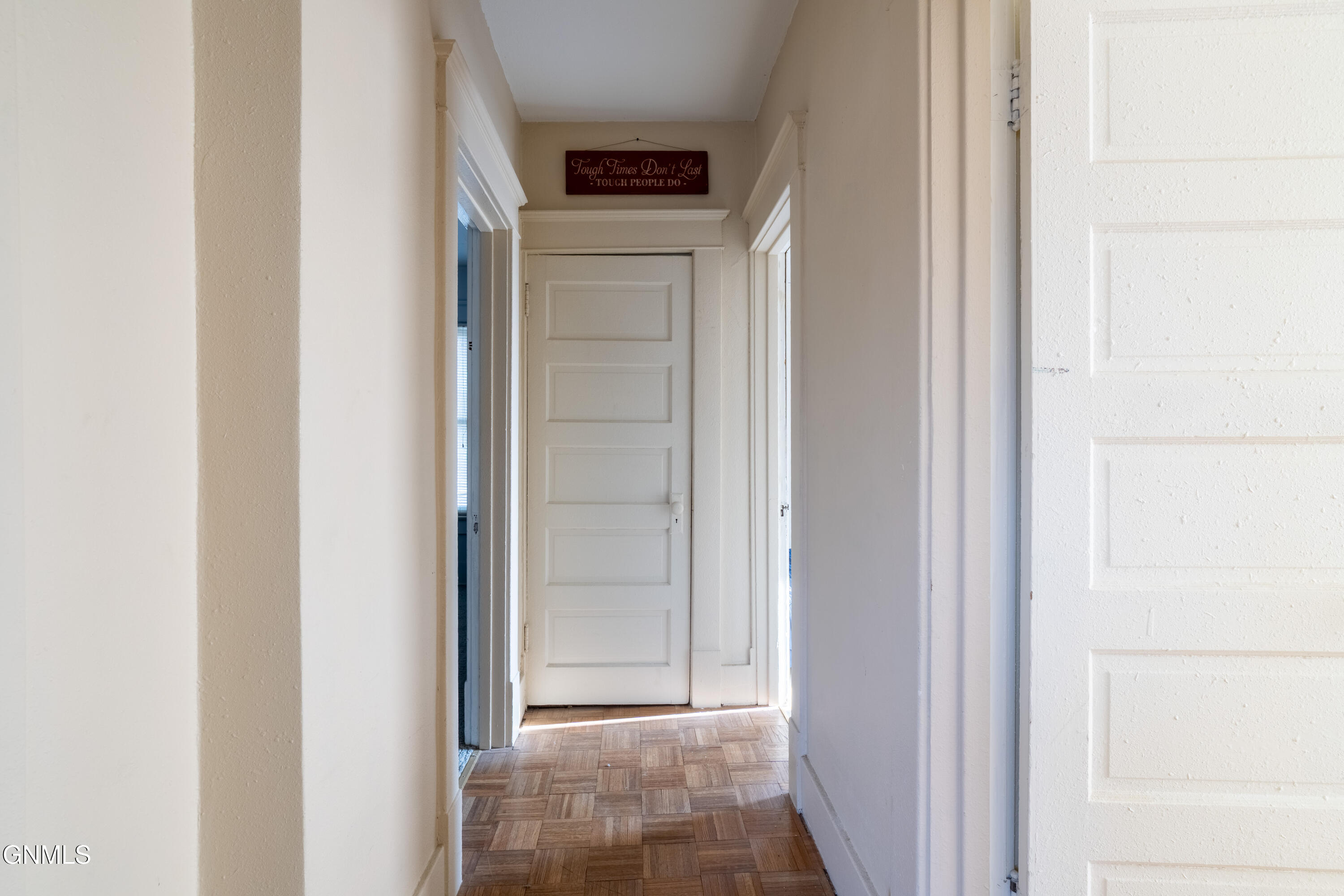 property viewer photo 15
