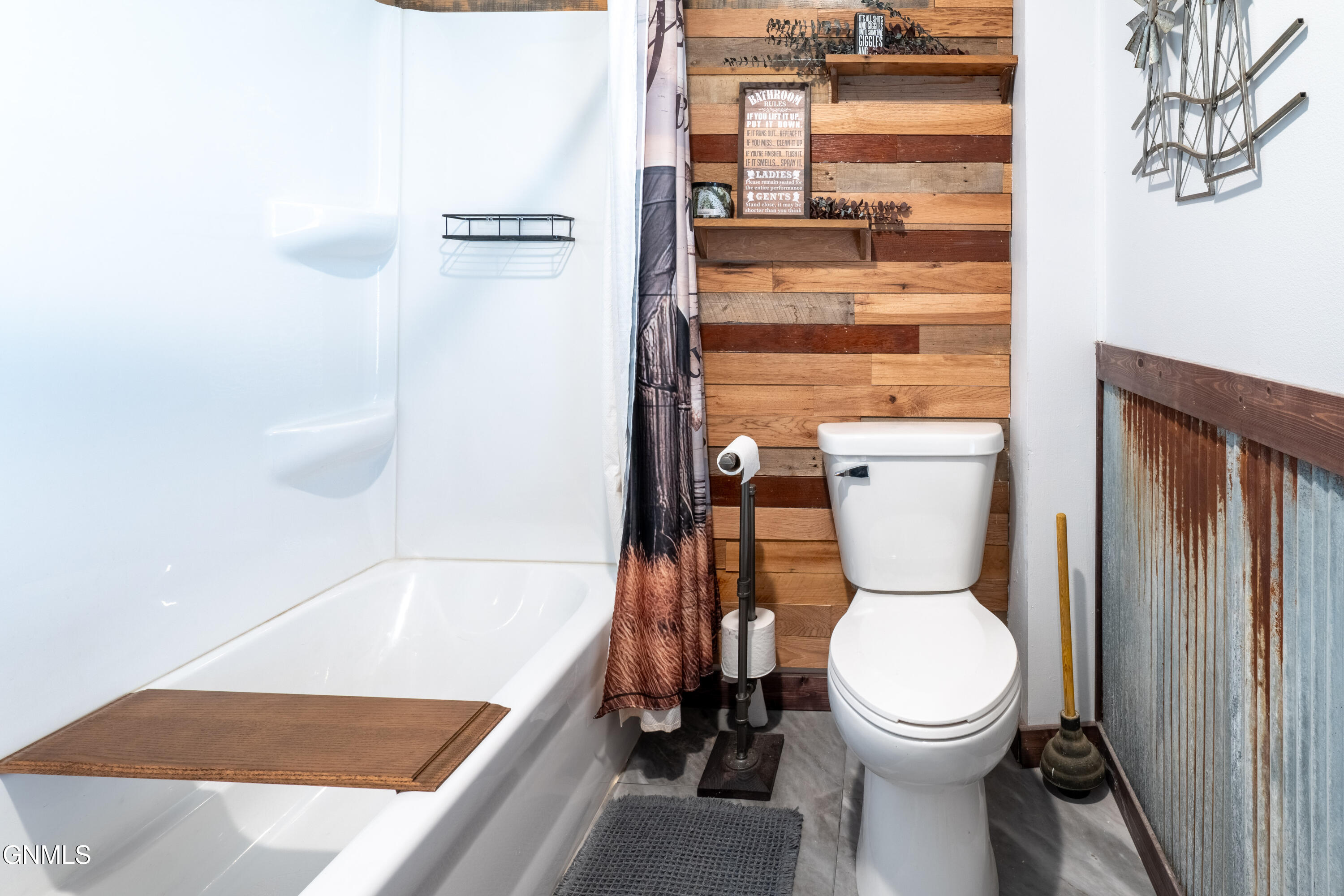 property viewer photo 19