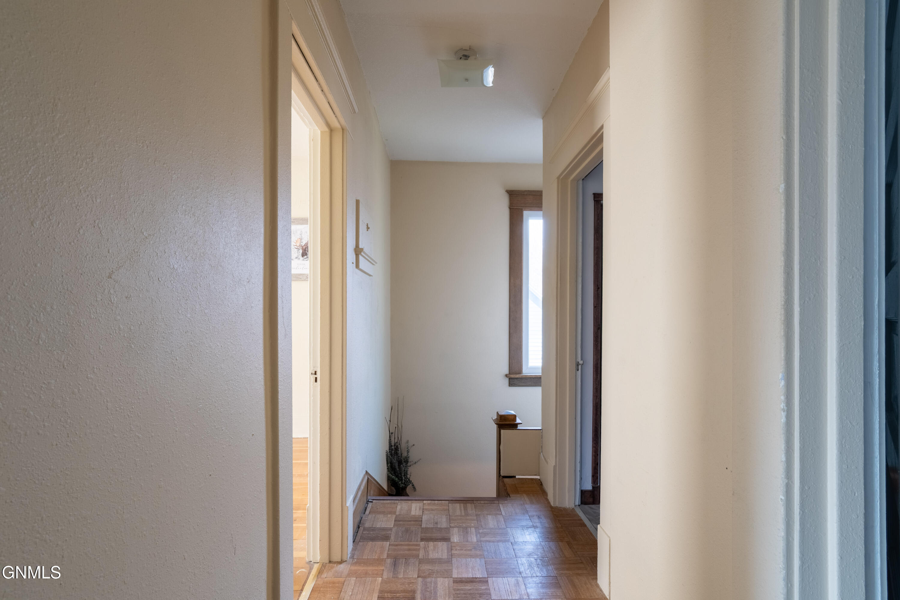 property viewer photo 22