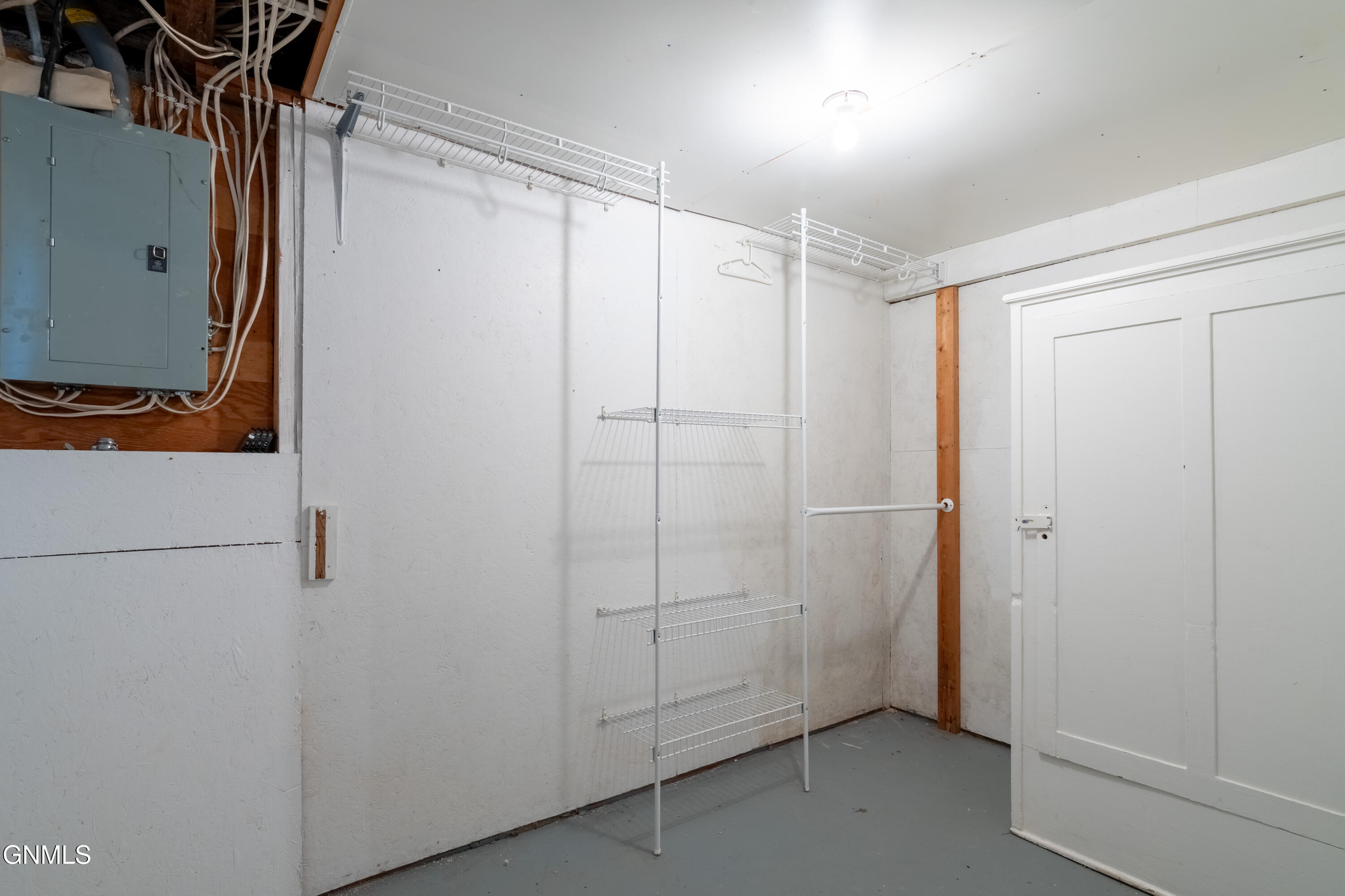 property viewer photo 24