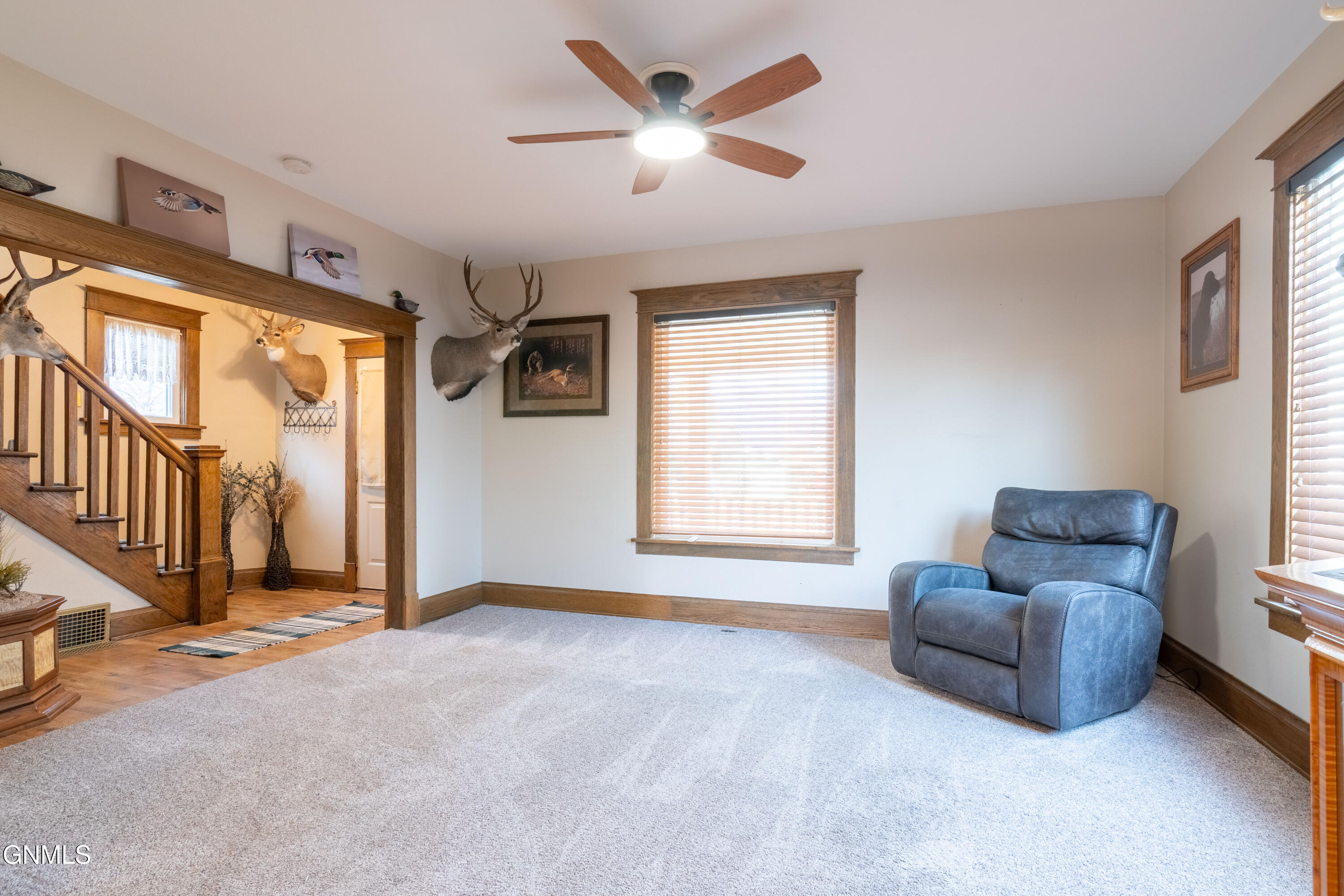 property viewer photo 4