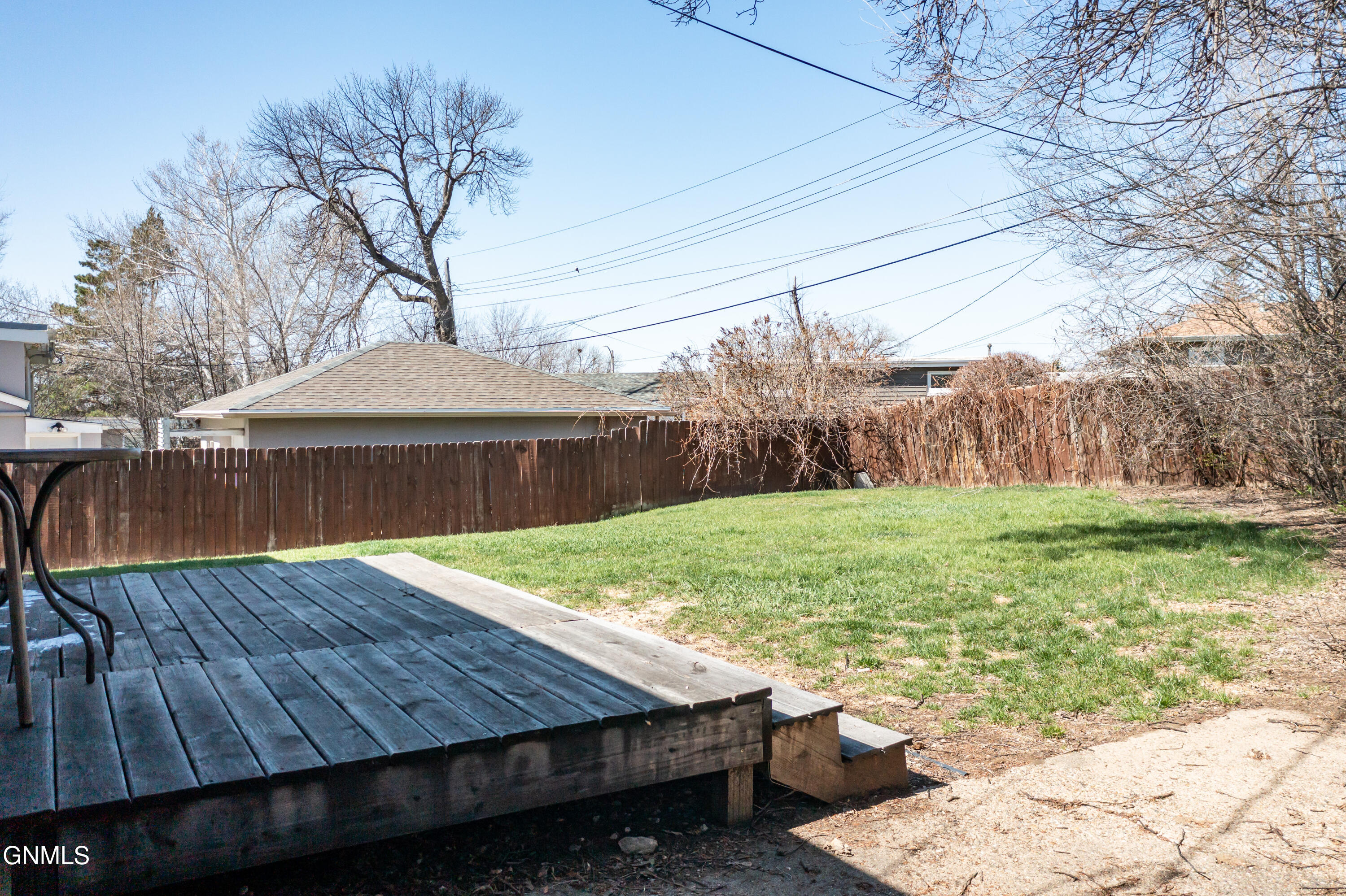 main property photo 18