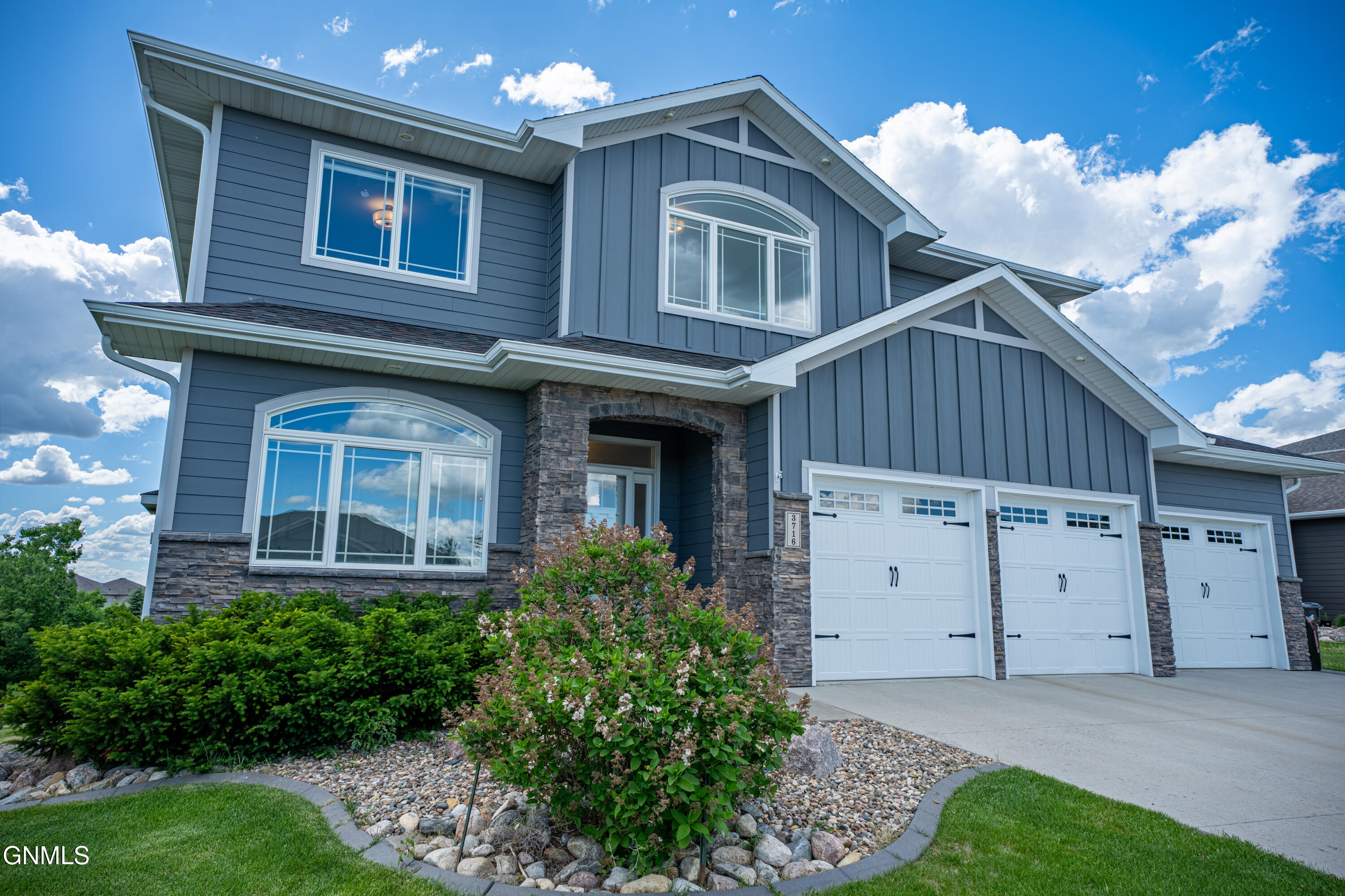 main property photo 59