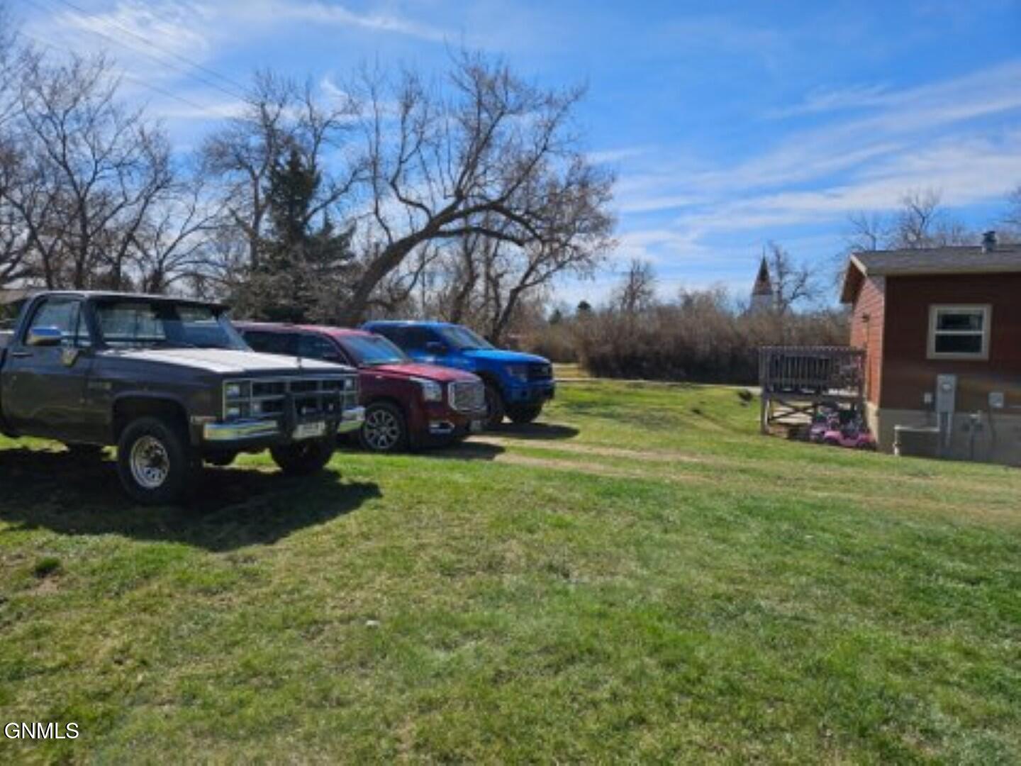 main property photo 37