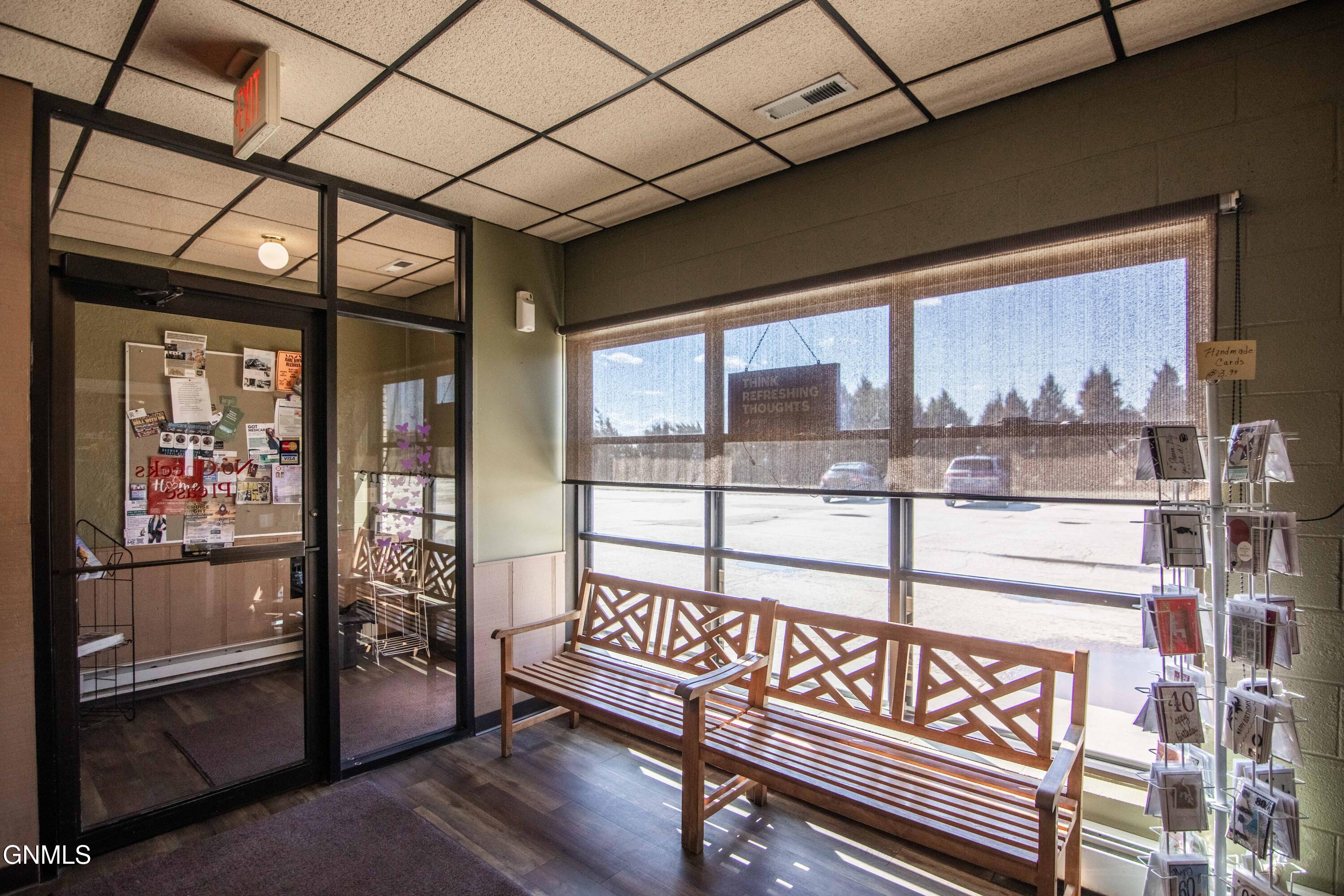 main property photo 17