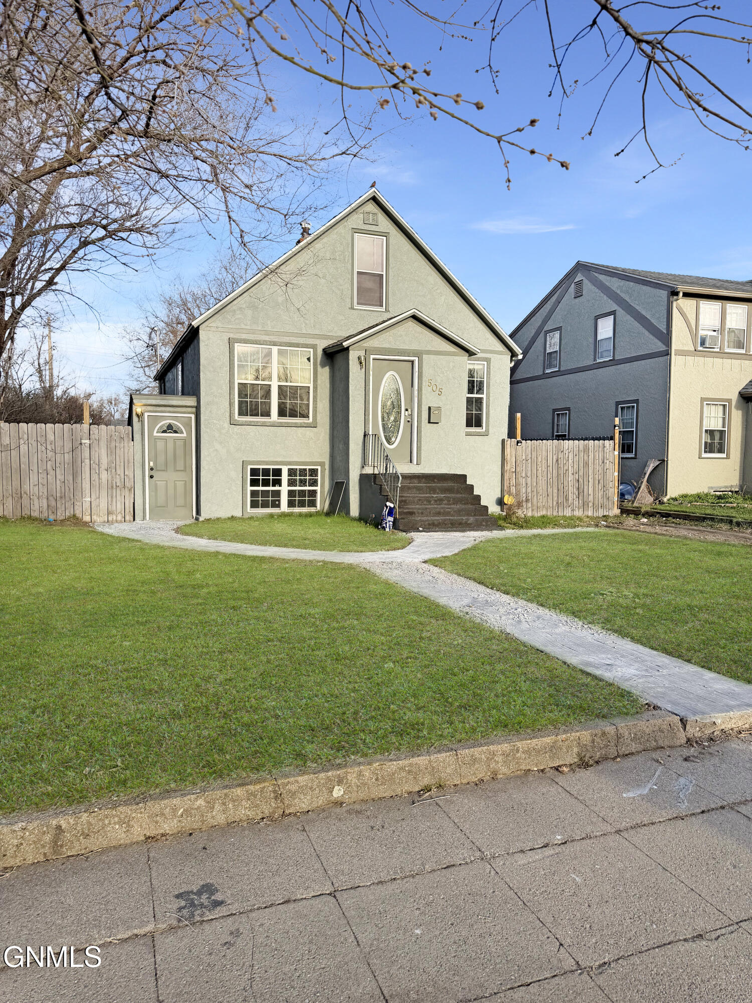 main property photo 1