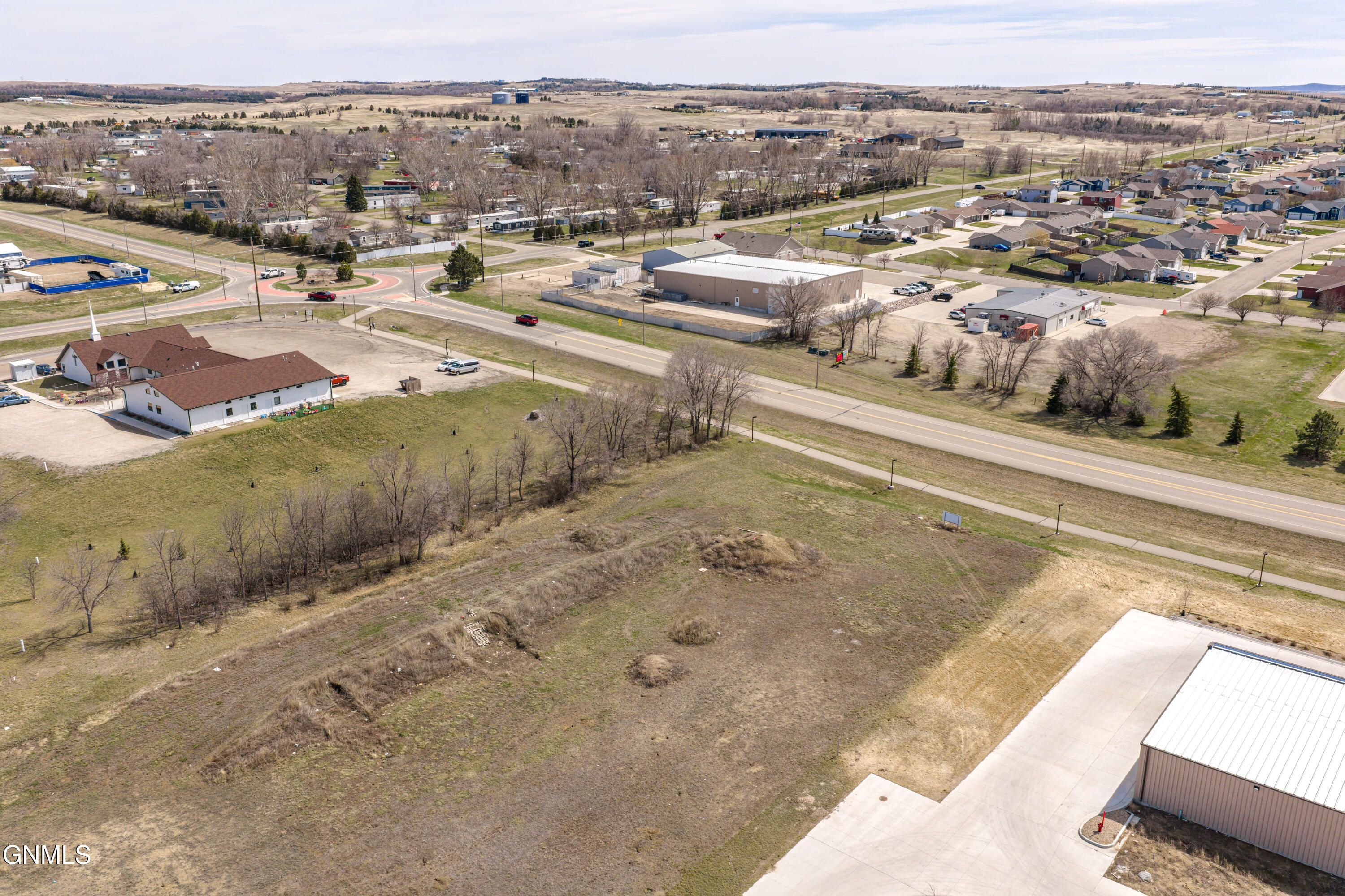 main property photo 7