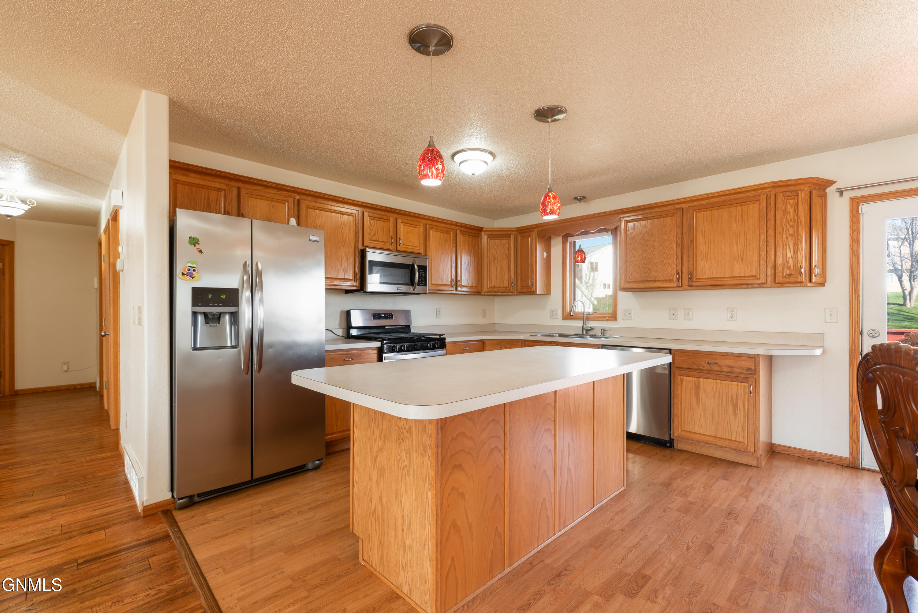 main property photo 14