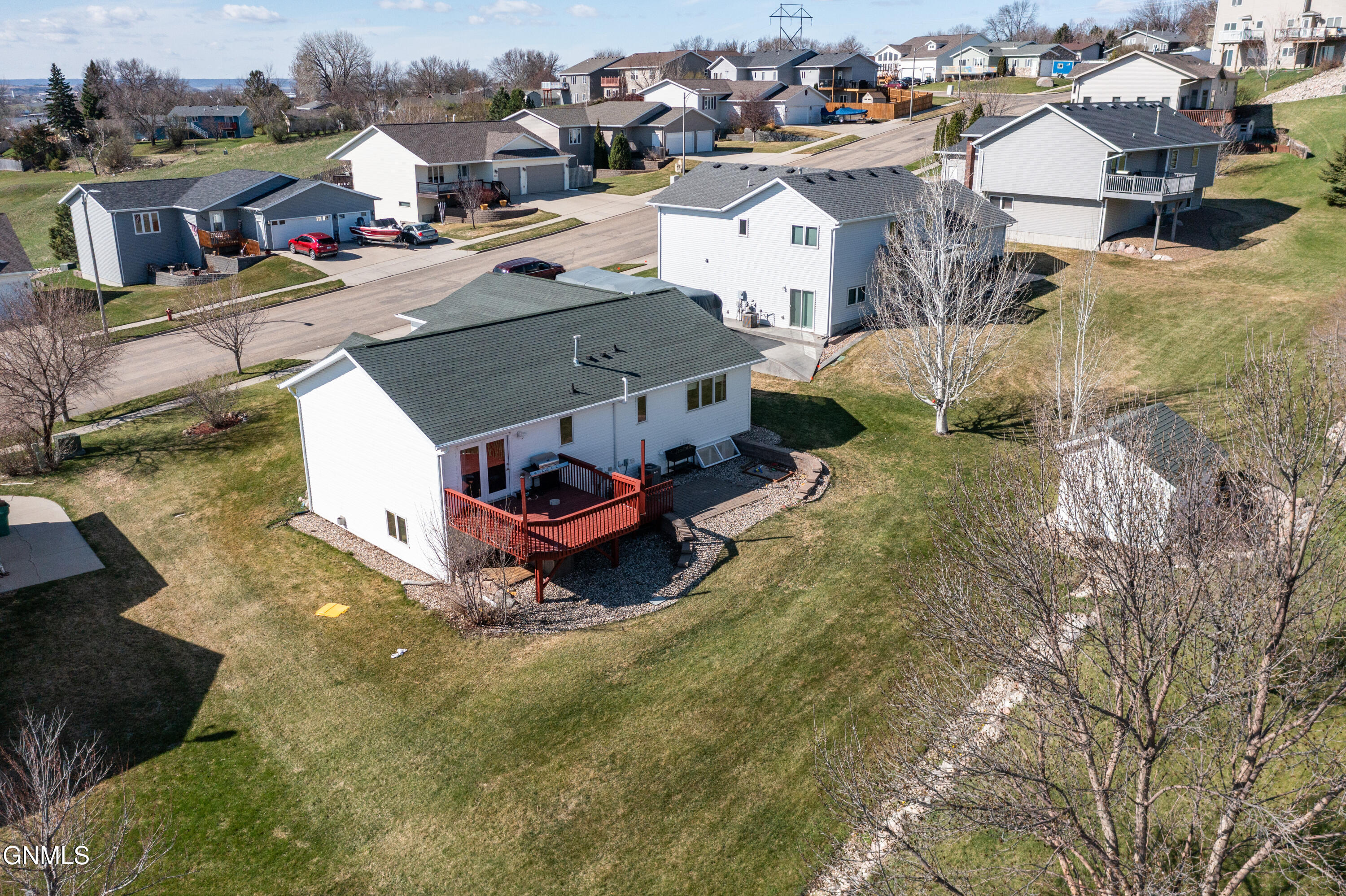 main property photo 39