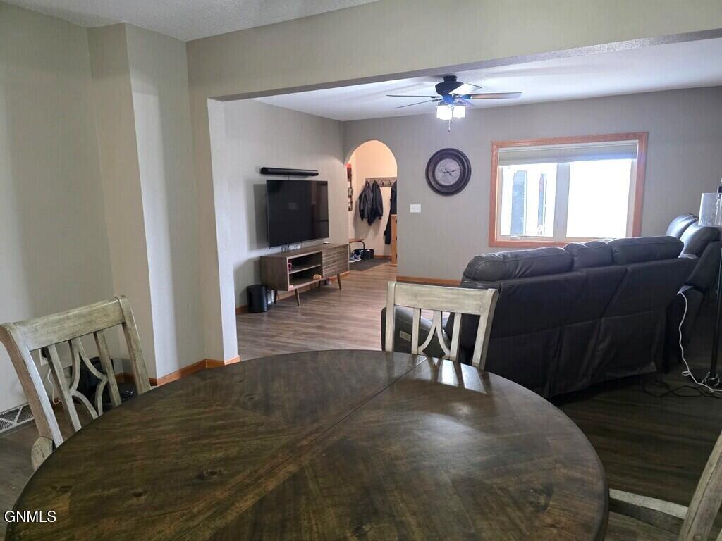 property viewer photo 12