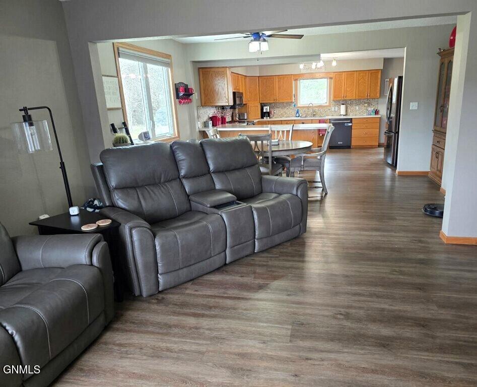 property viewer photo 3