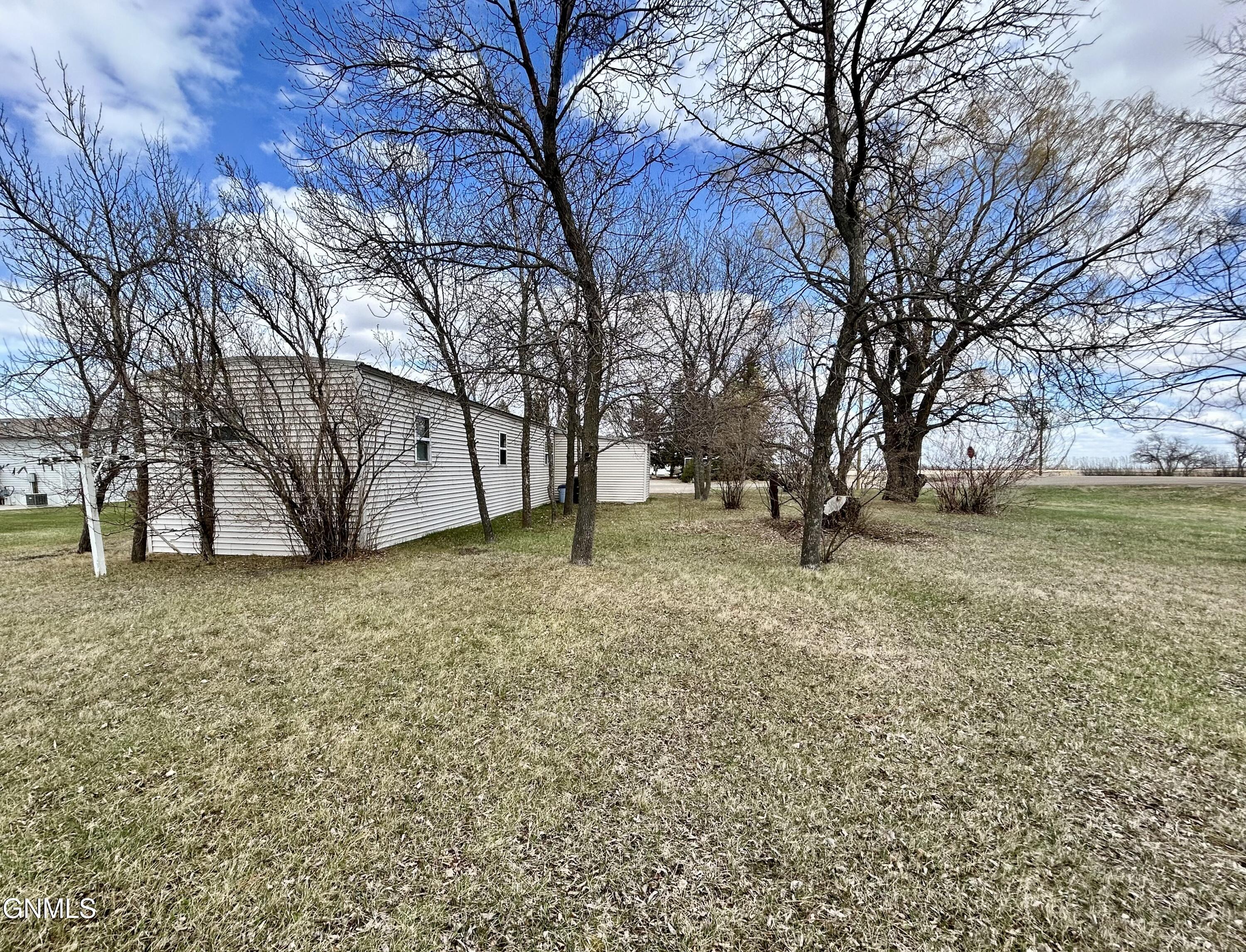 main property photo 41