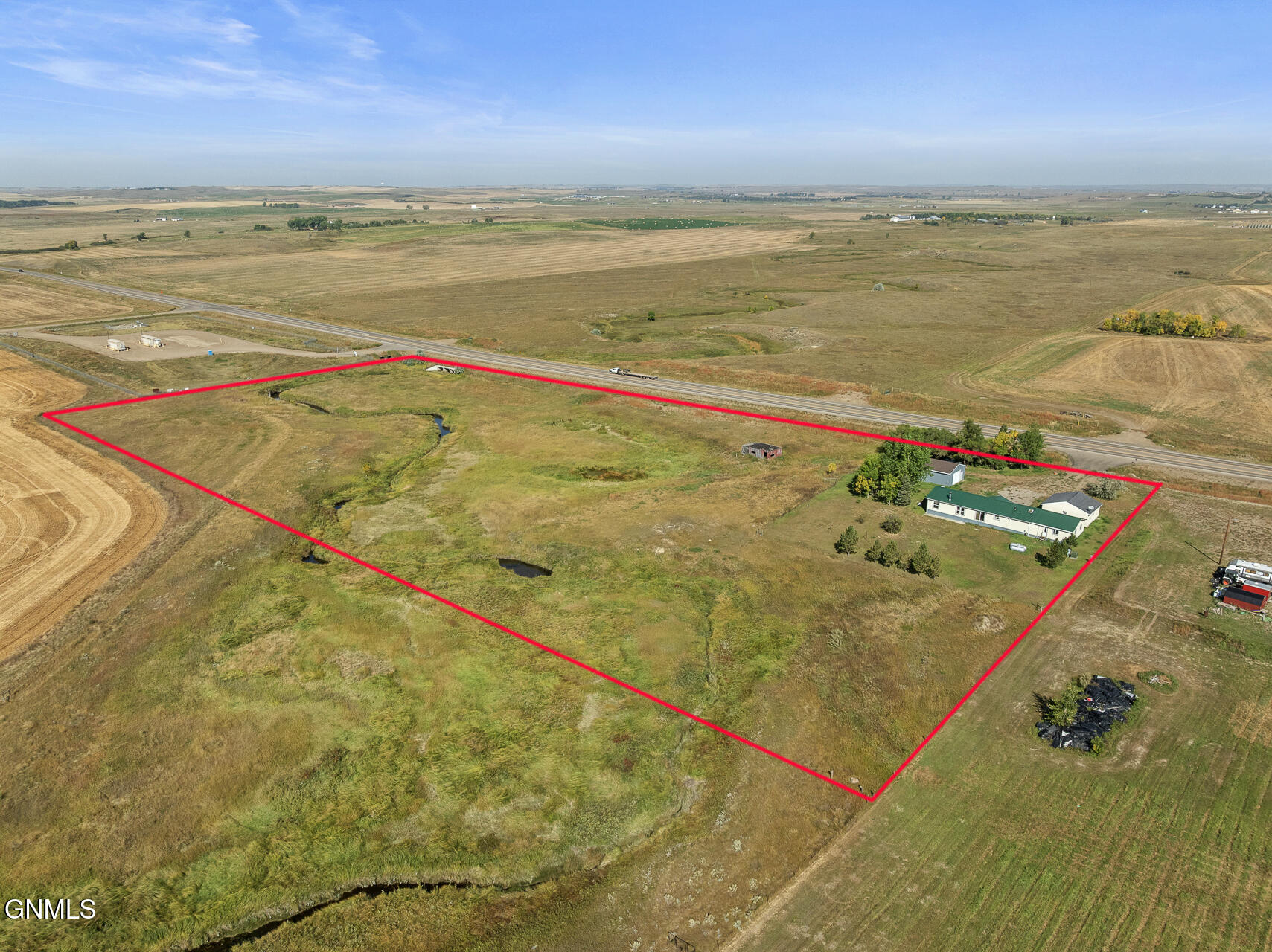 main property photo 50