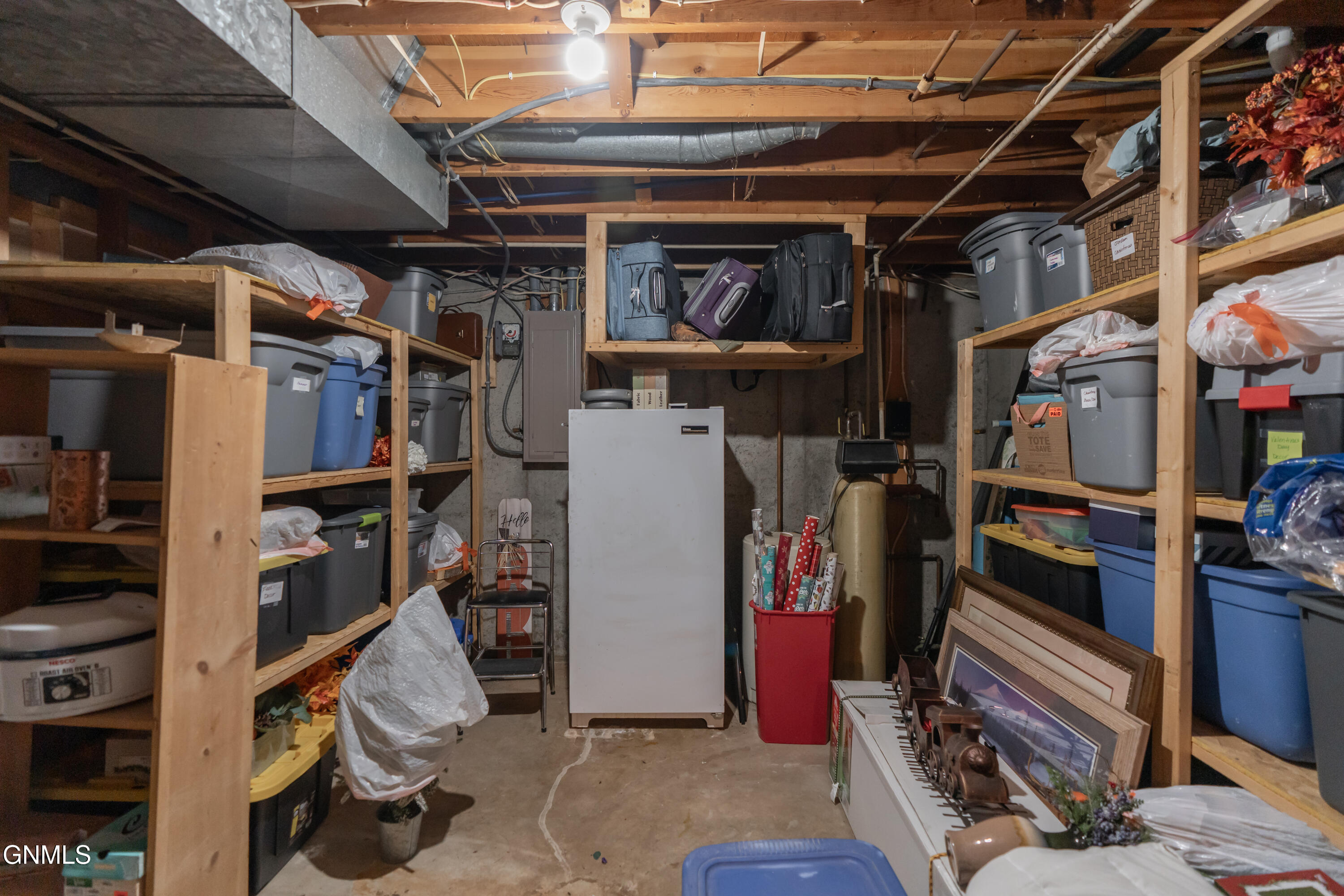 main property photo 59