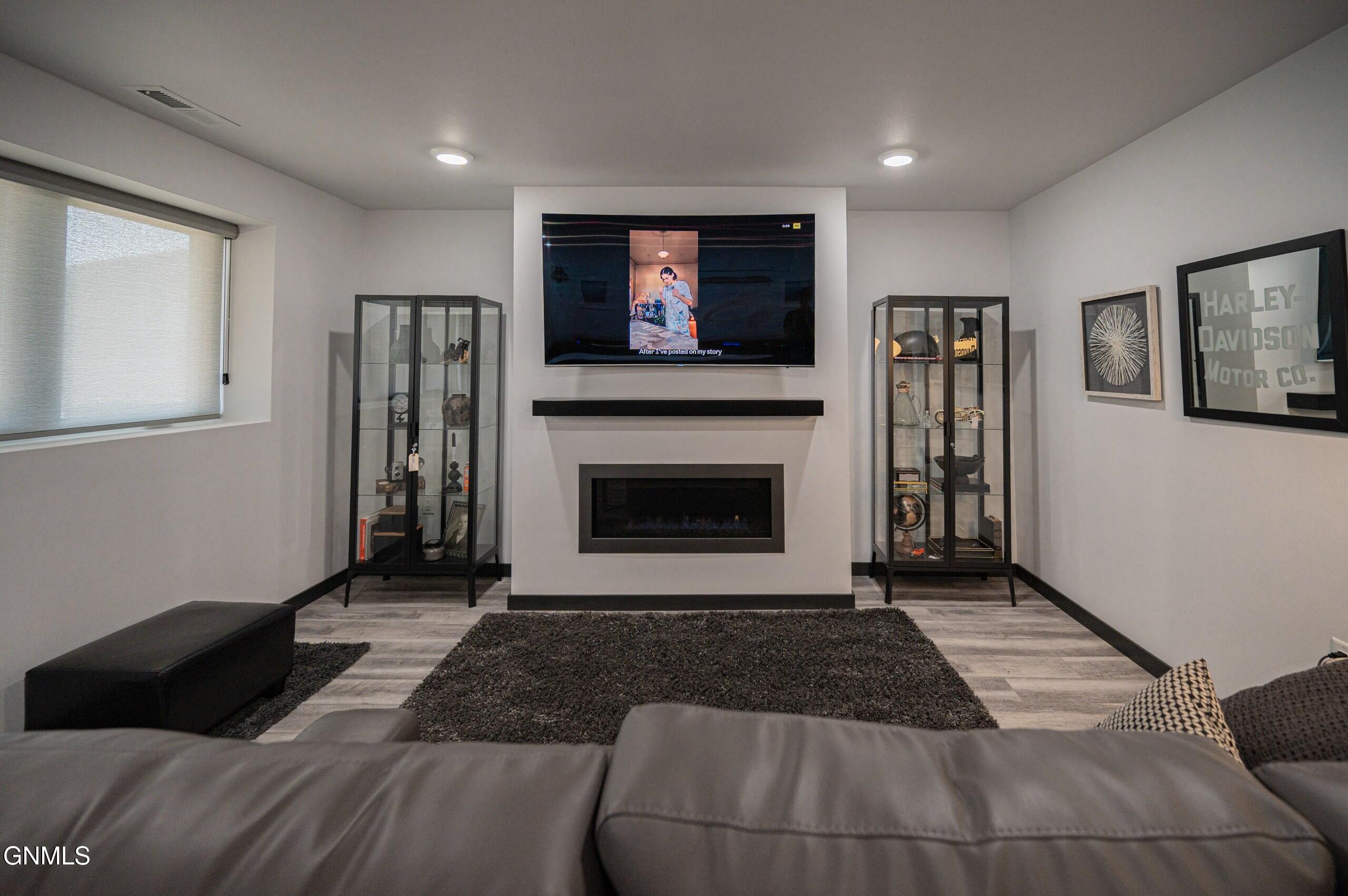 main property photo 66