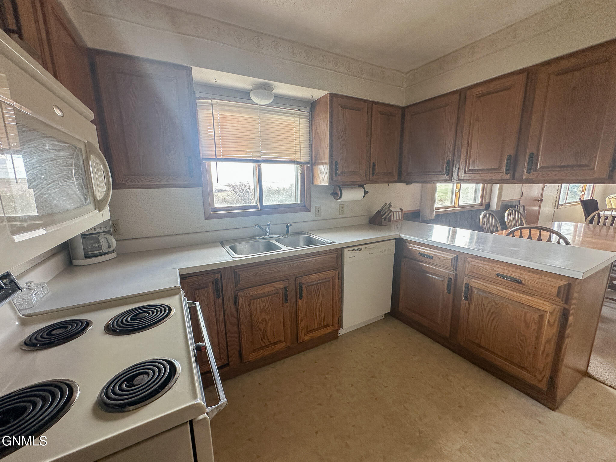 property viewer photo 30