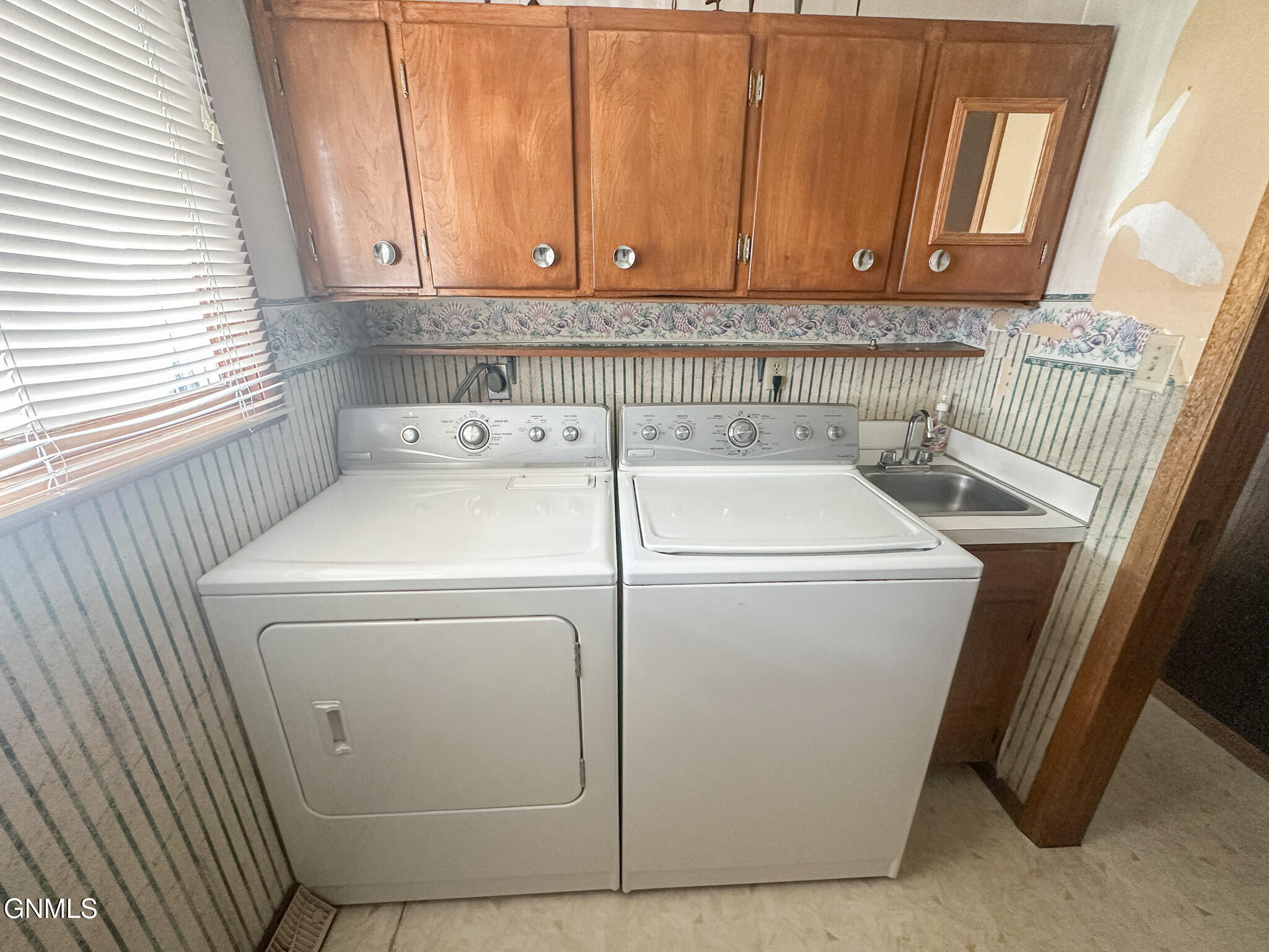 property viewer photo 33