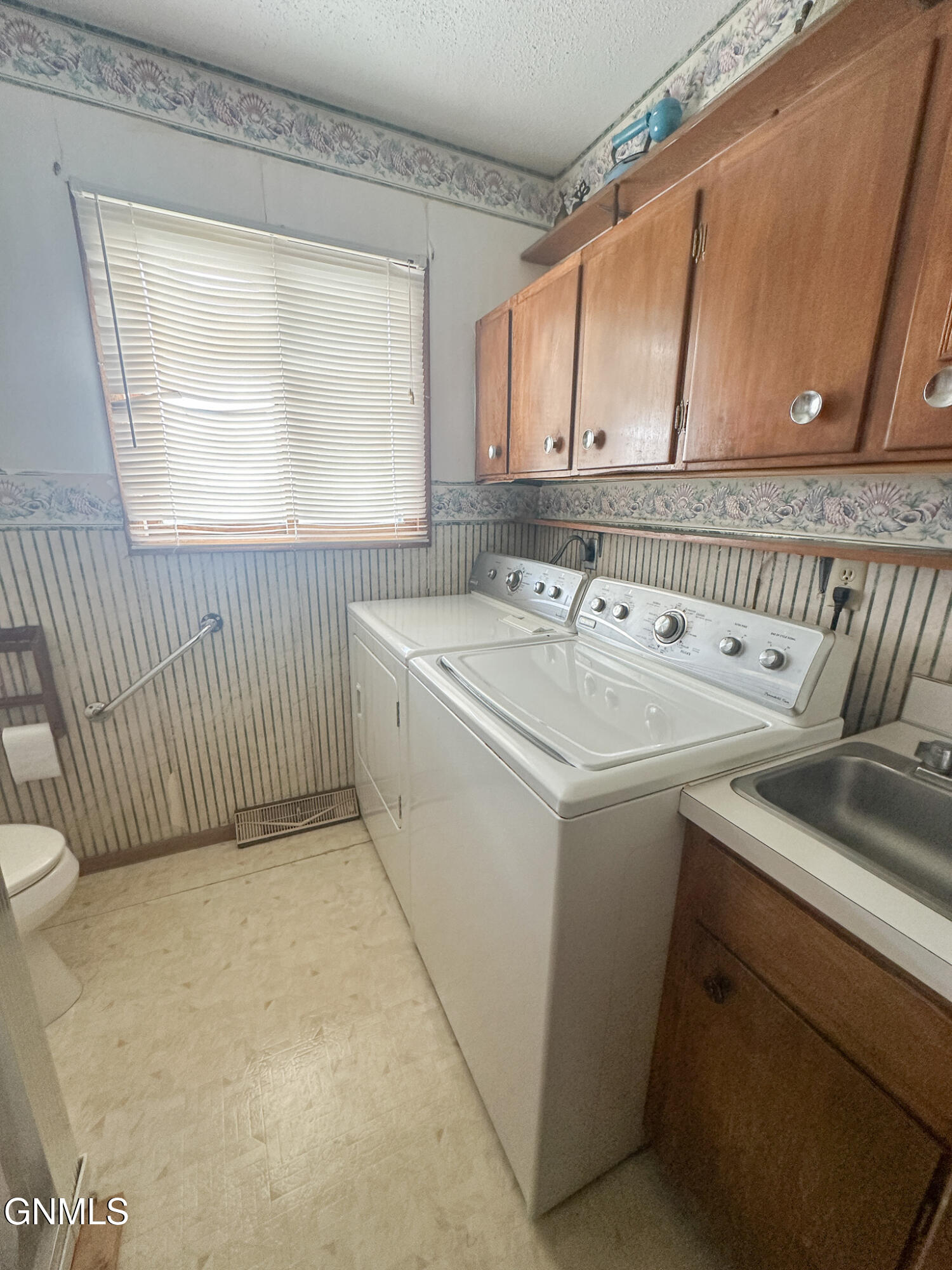 property viewer photo 34