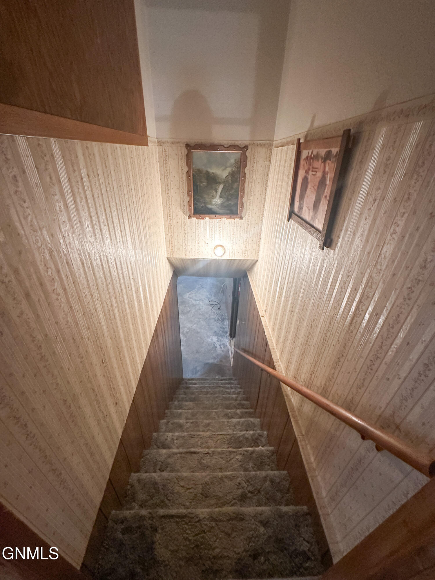 property viewer photo 36