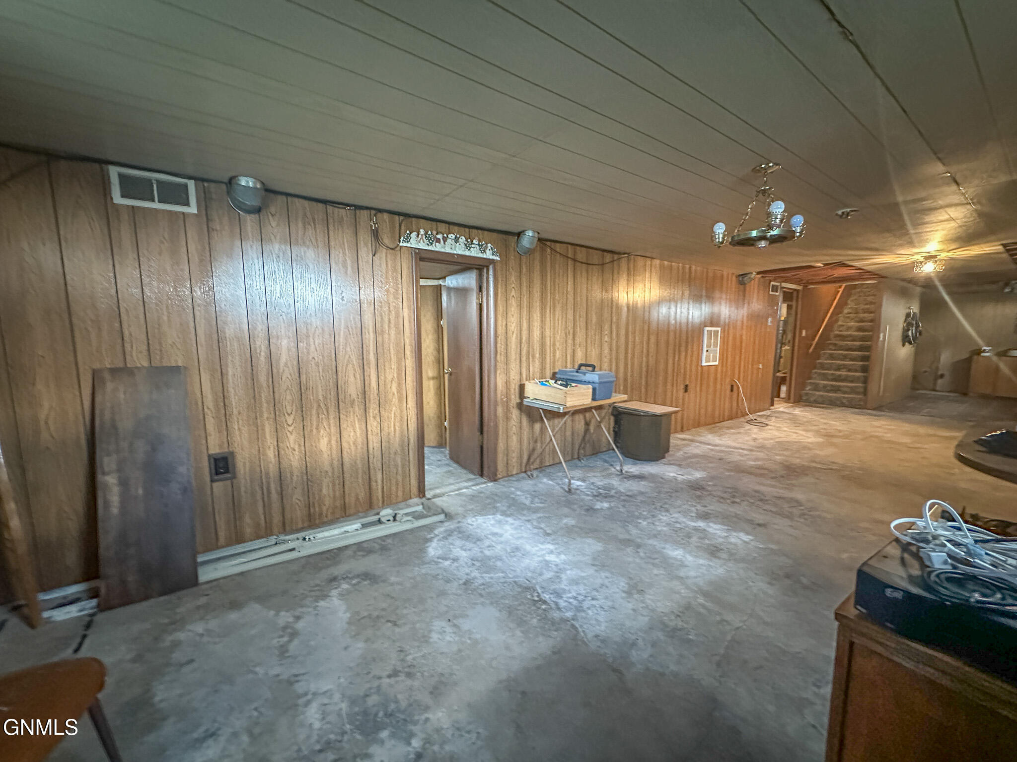 property viewer photo 38
