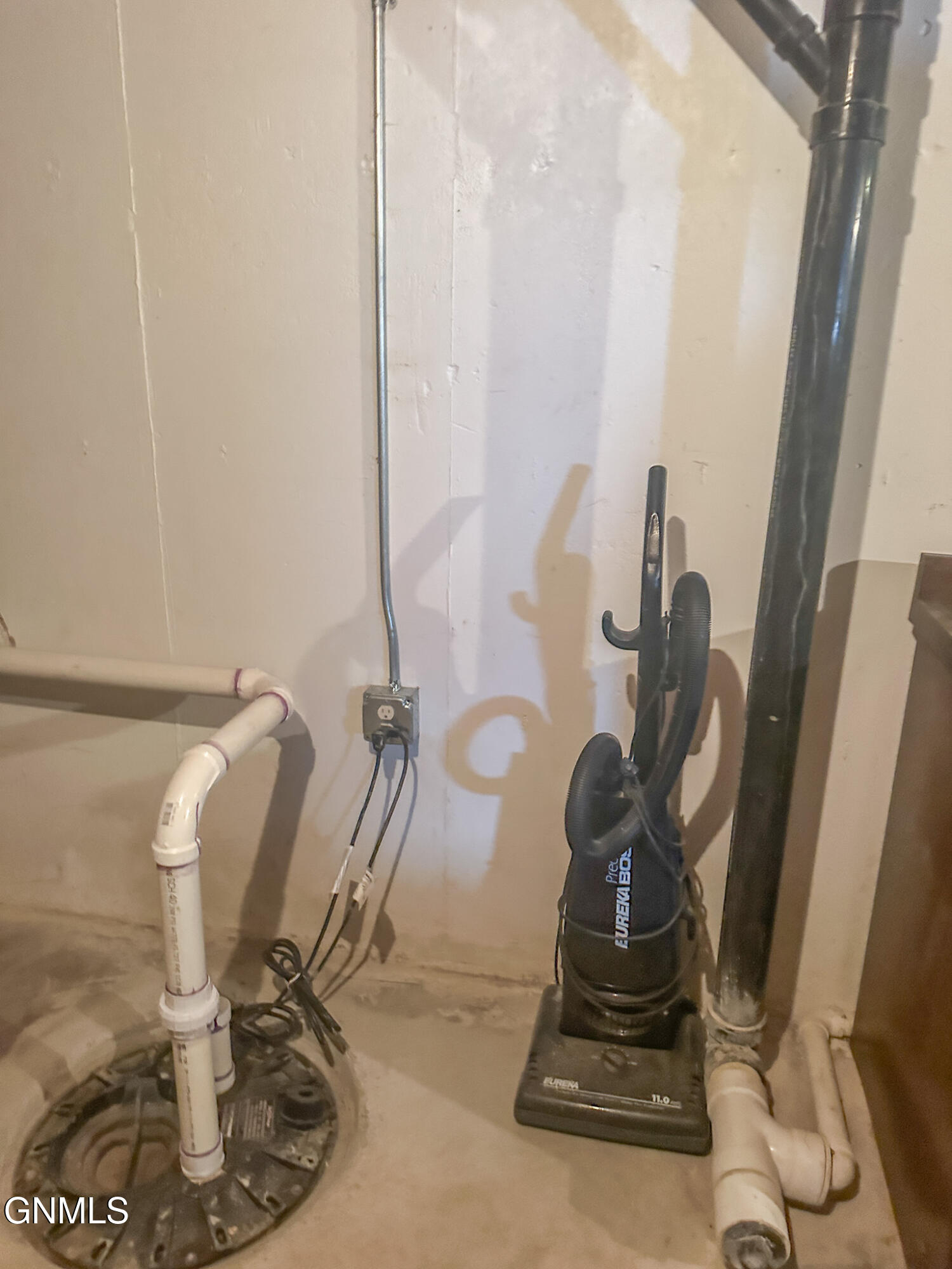 property viewer photo 47