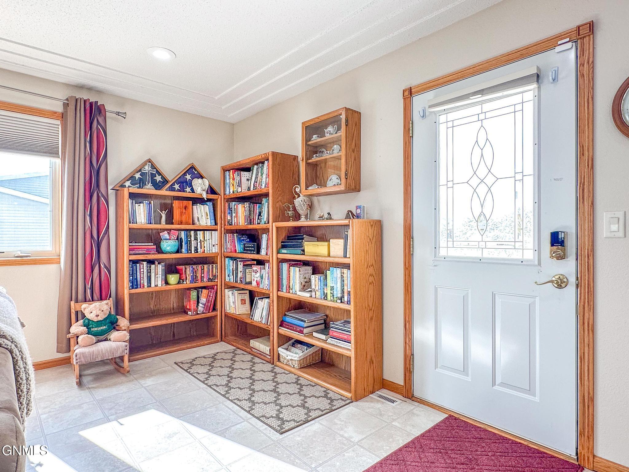 main property photo 17