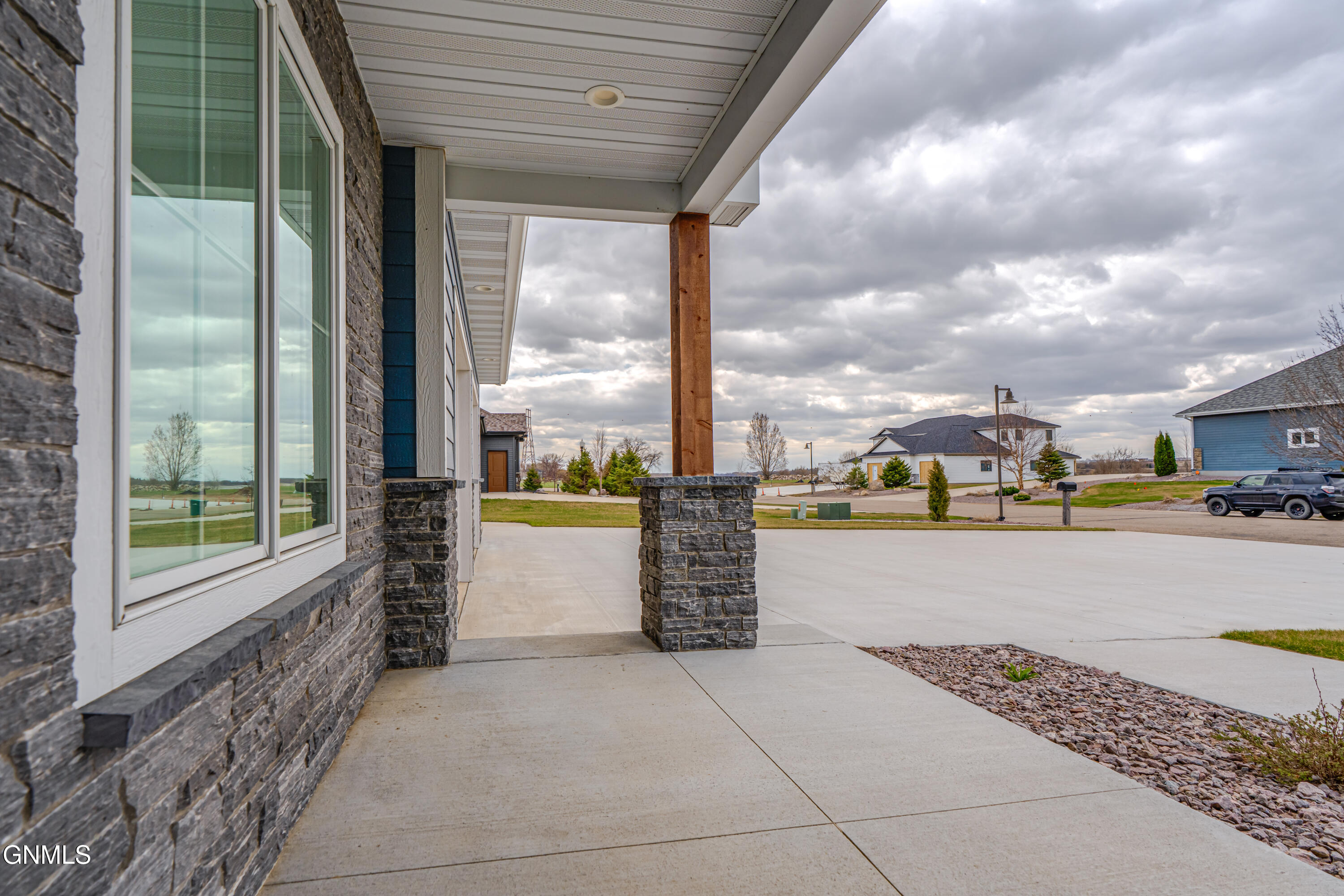 main property photo 67