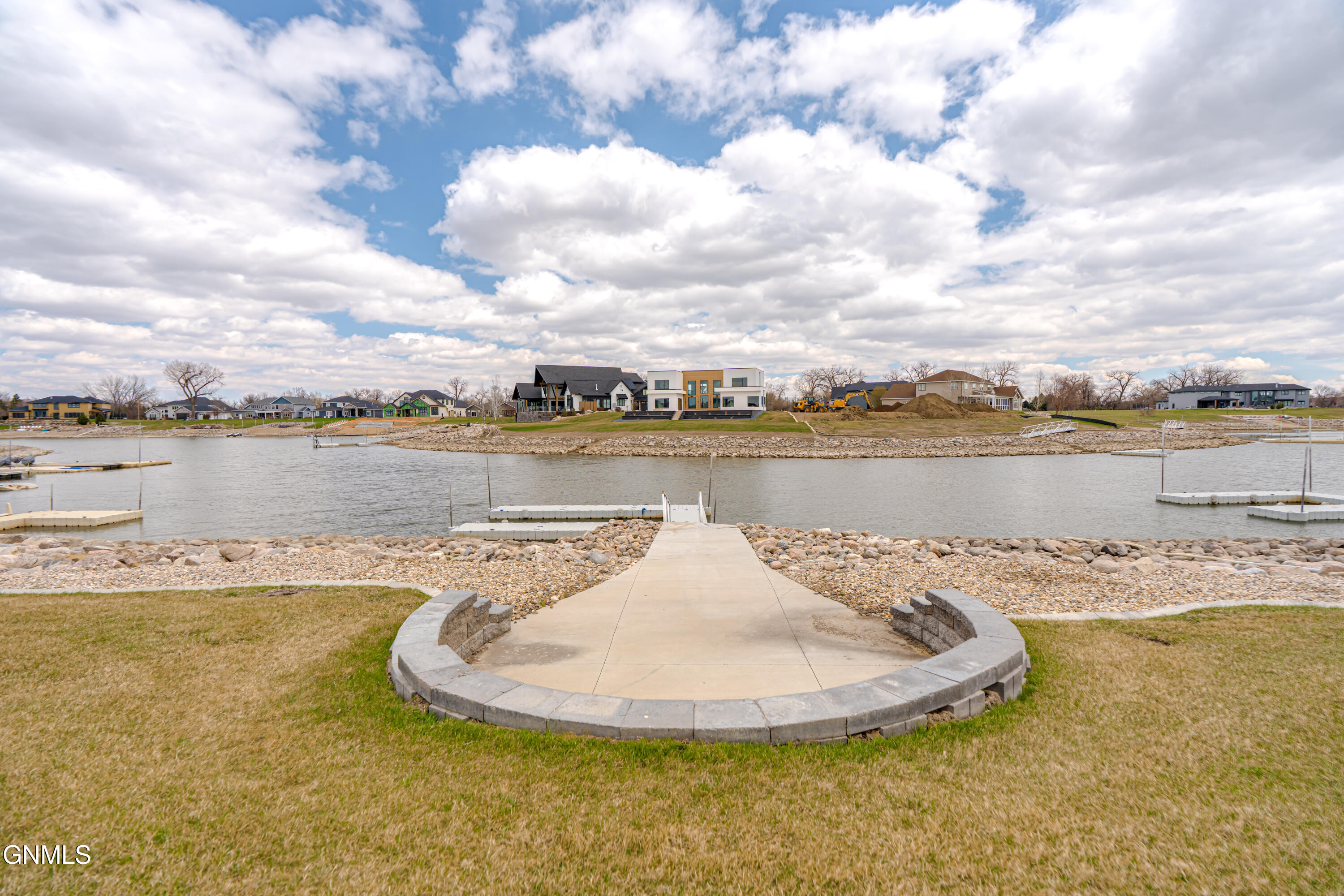 main property photo 78
