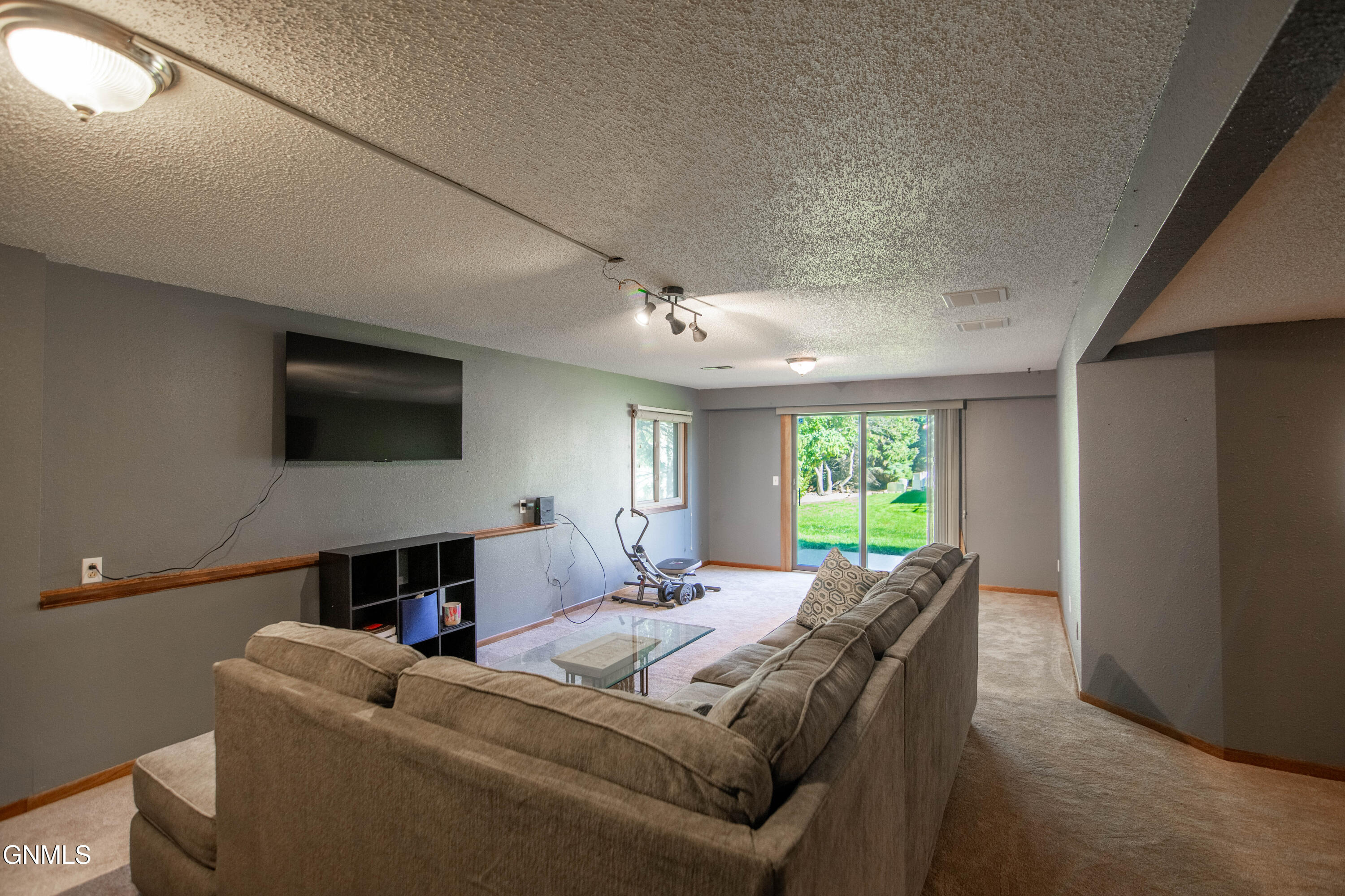 property viewer photo 21