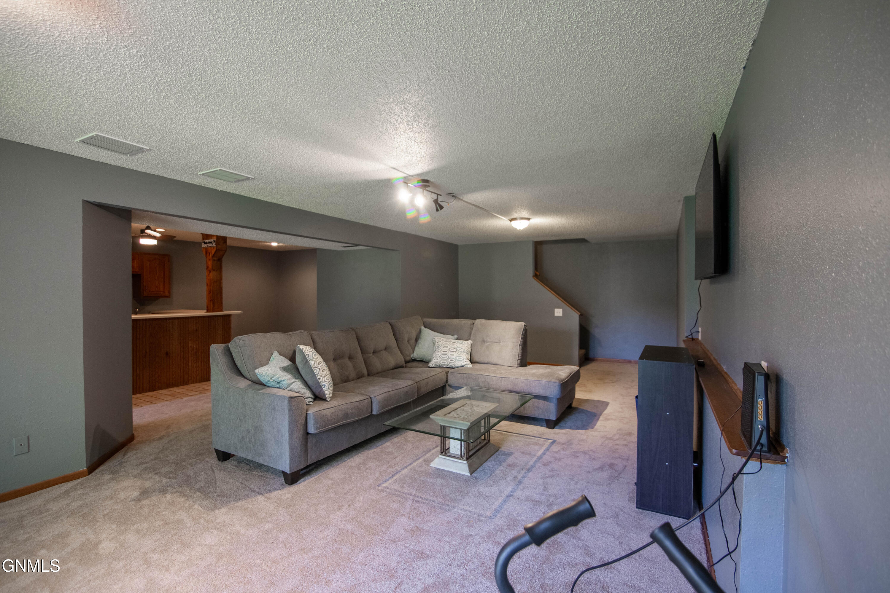 property viewer photo 23