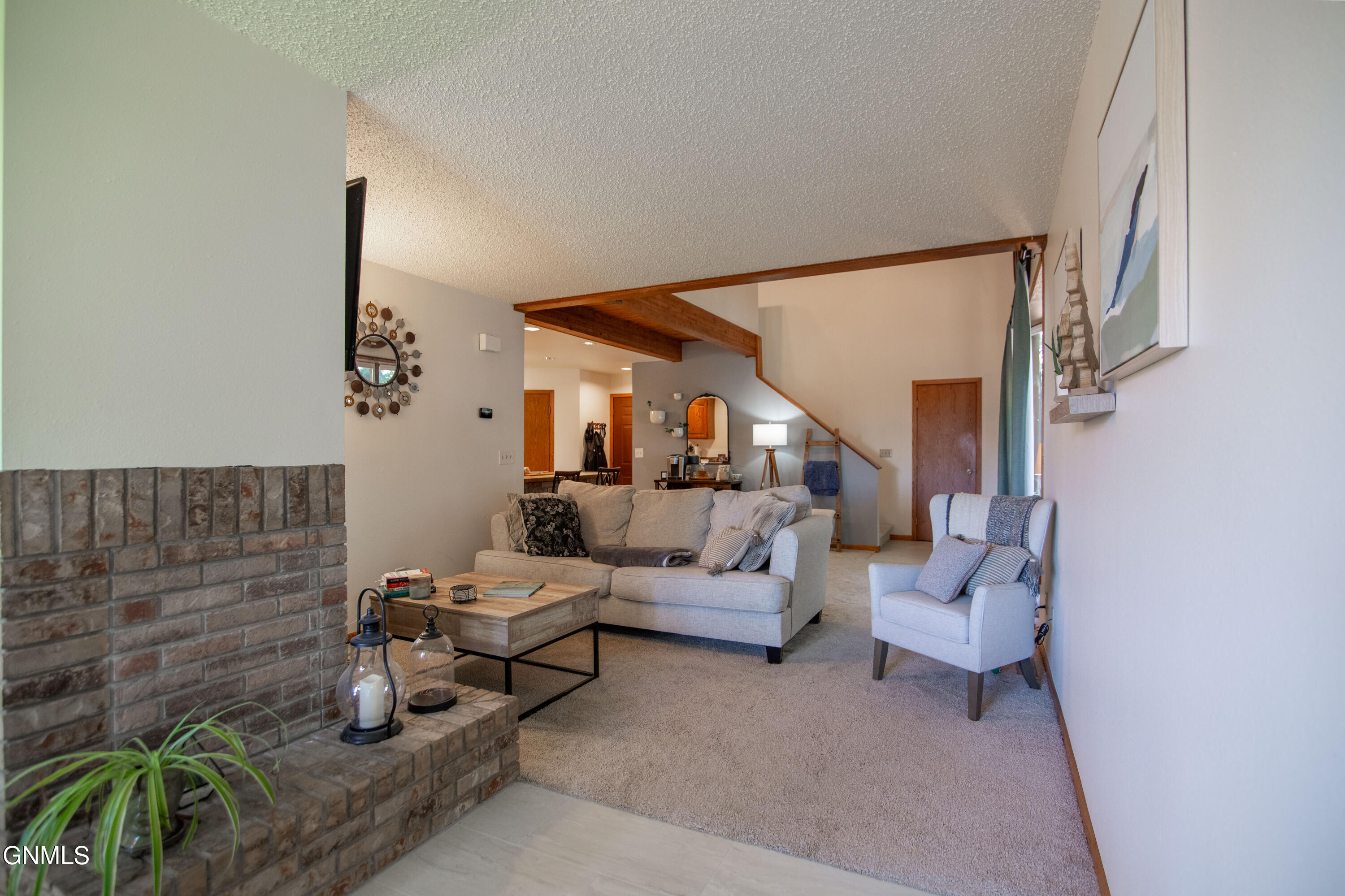 property viewer photo 7