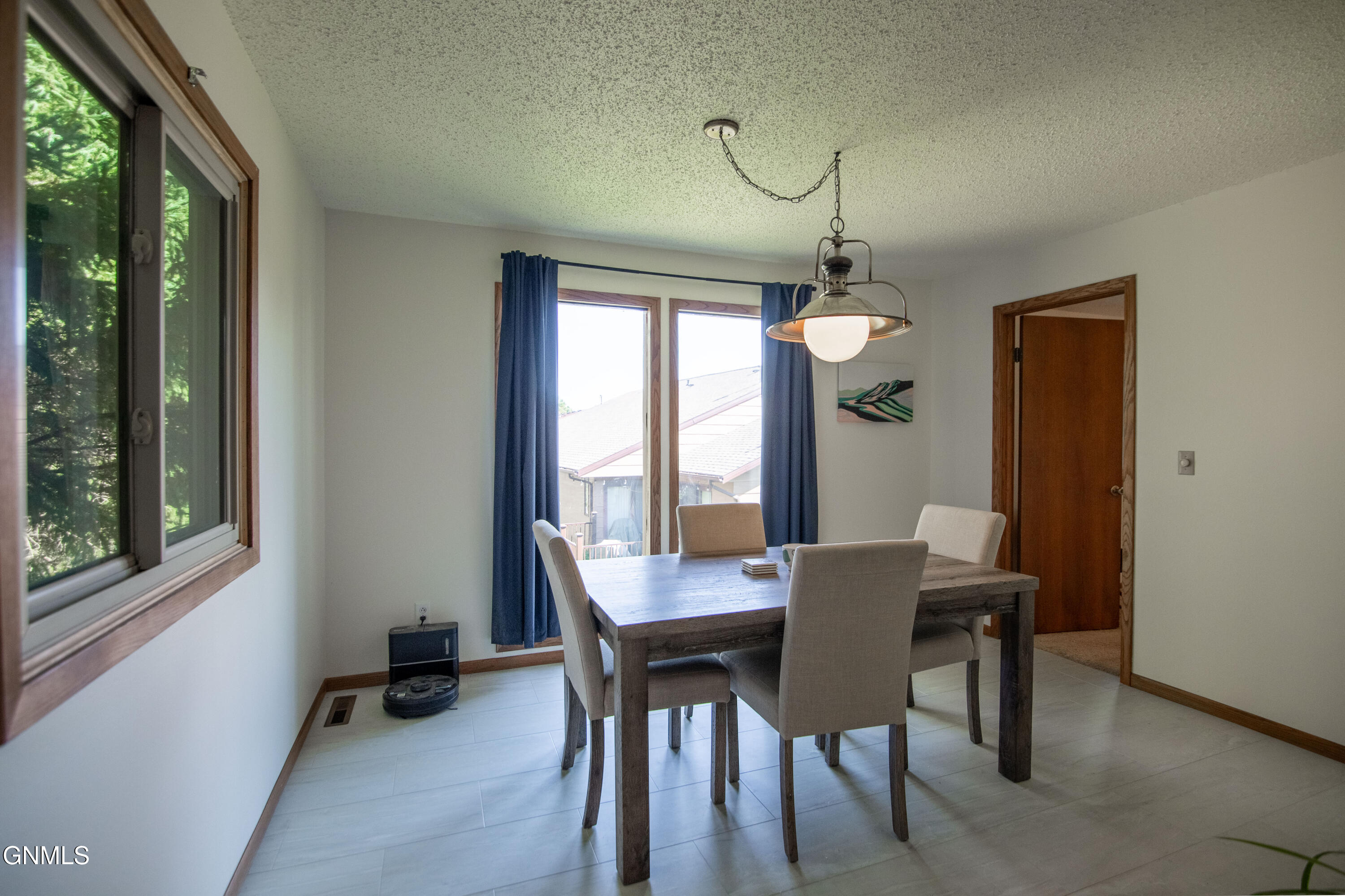 property viewer photo 8