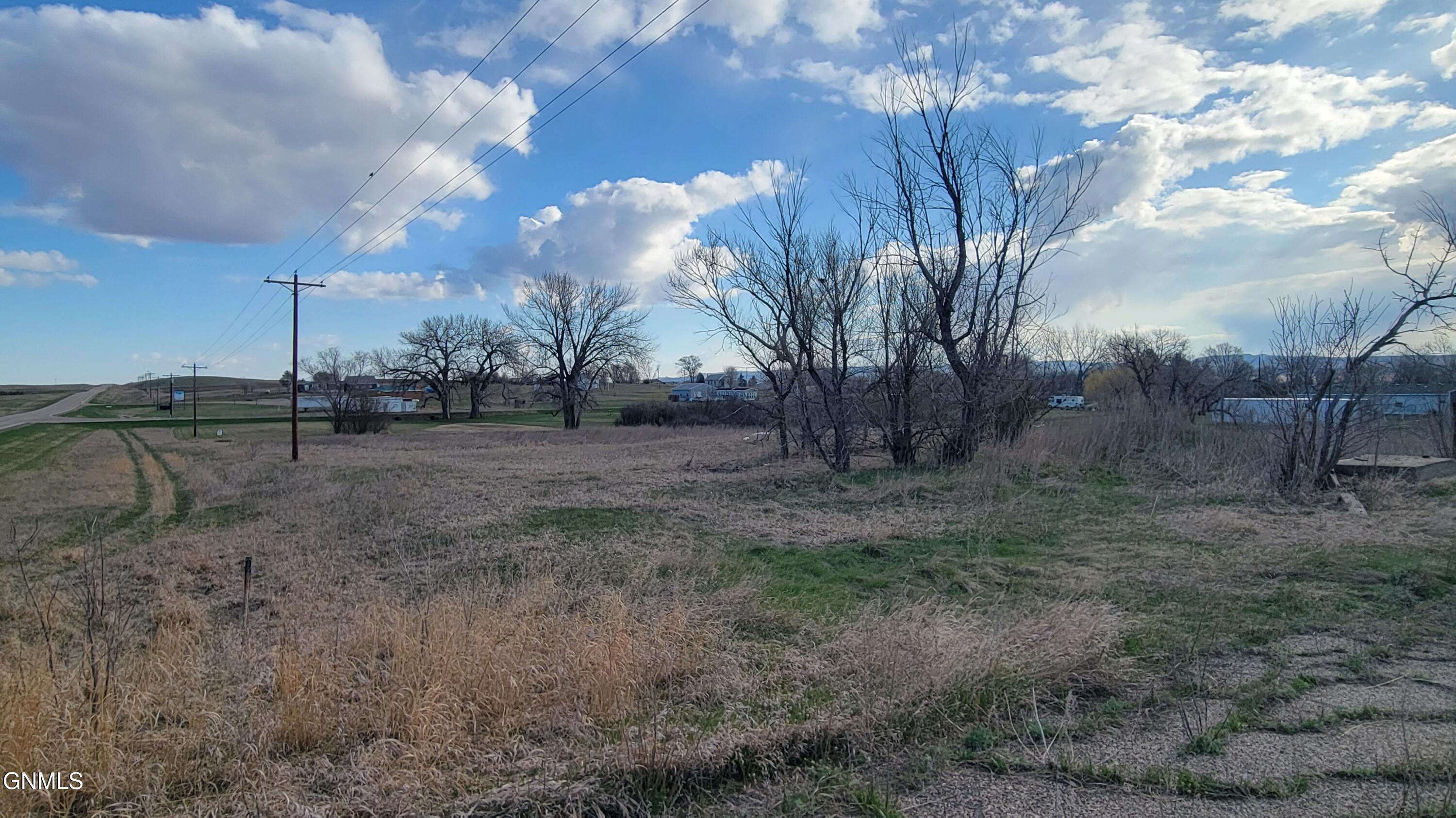 main property photo 10