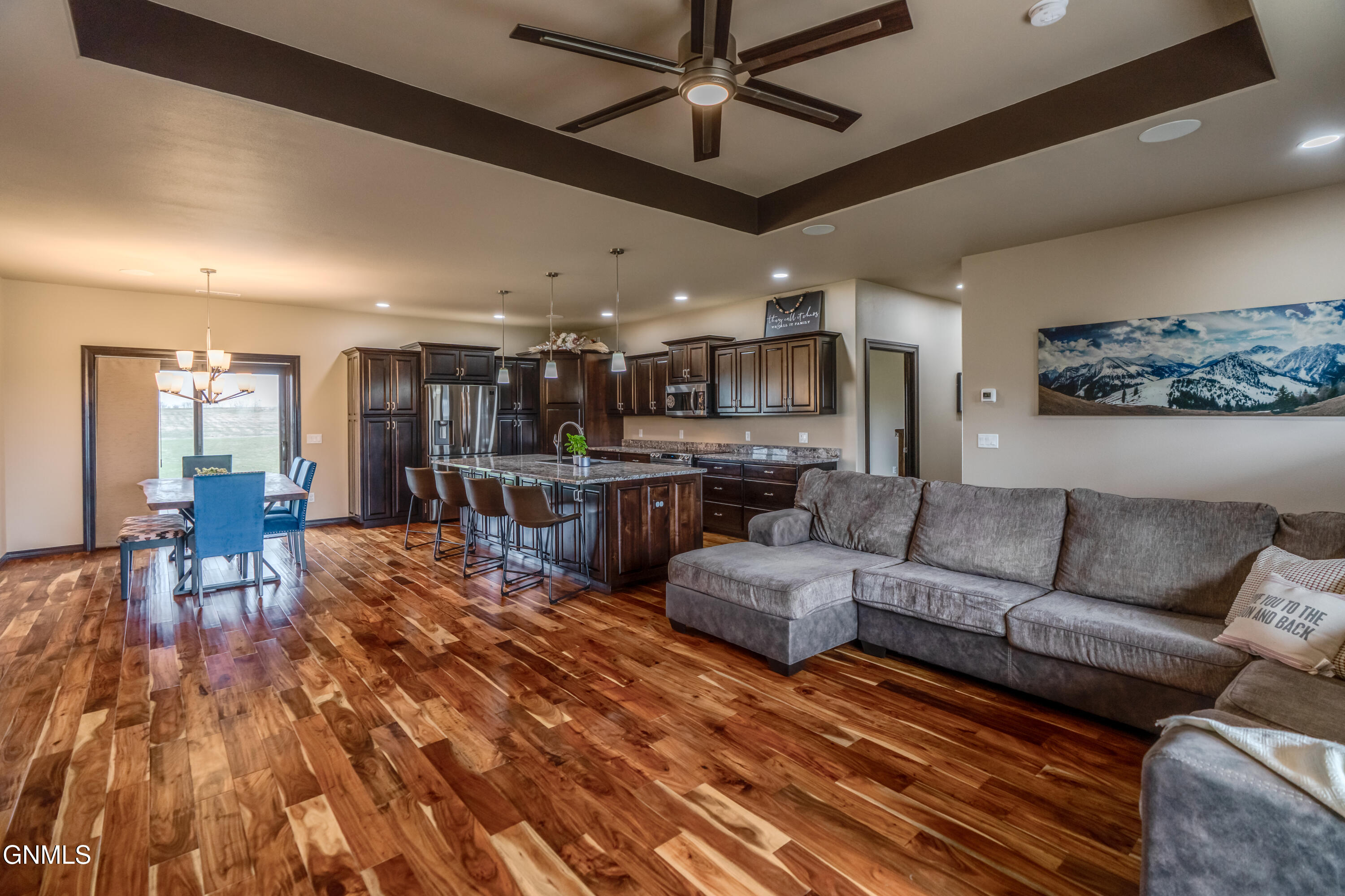 property viewer photo 10