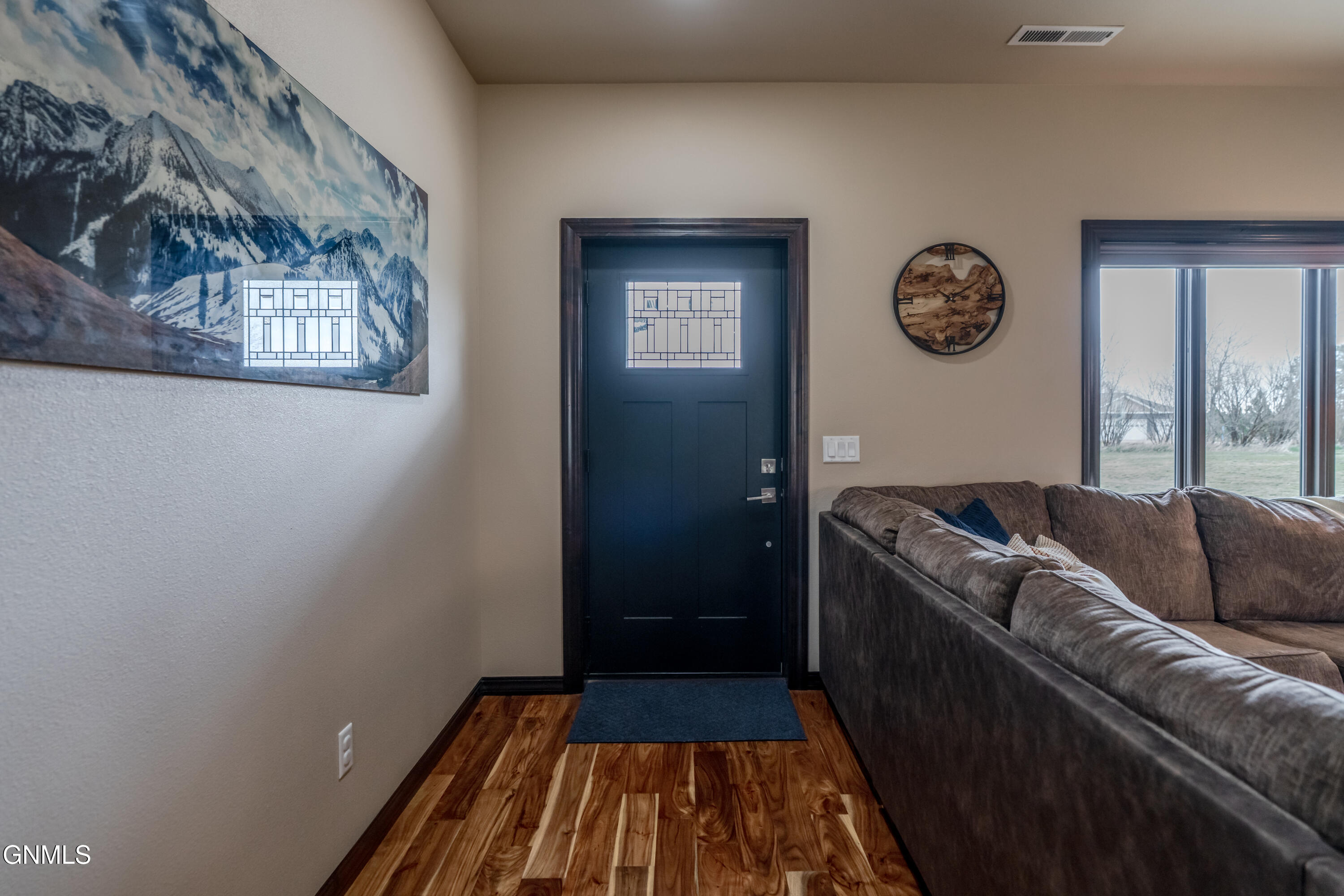 property viewer photo 11