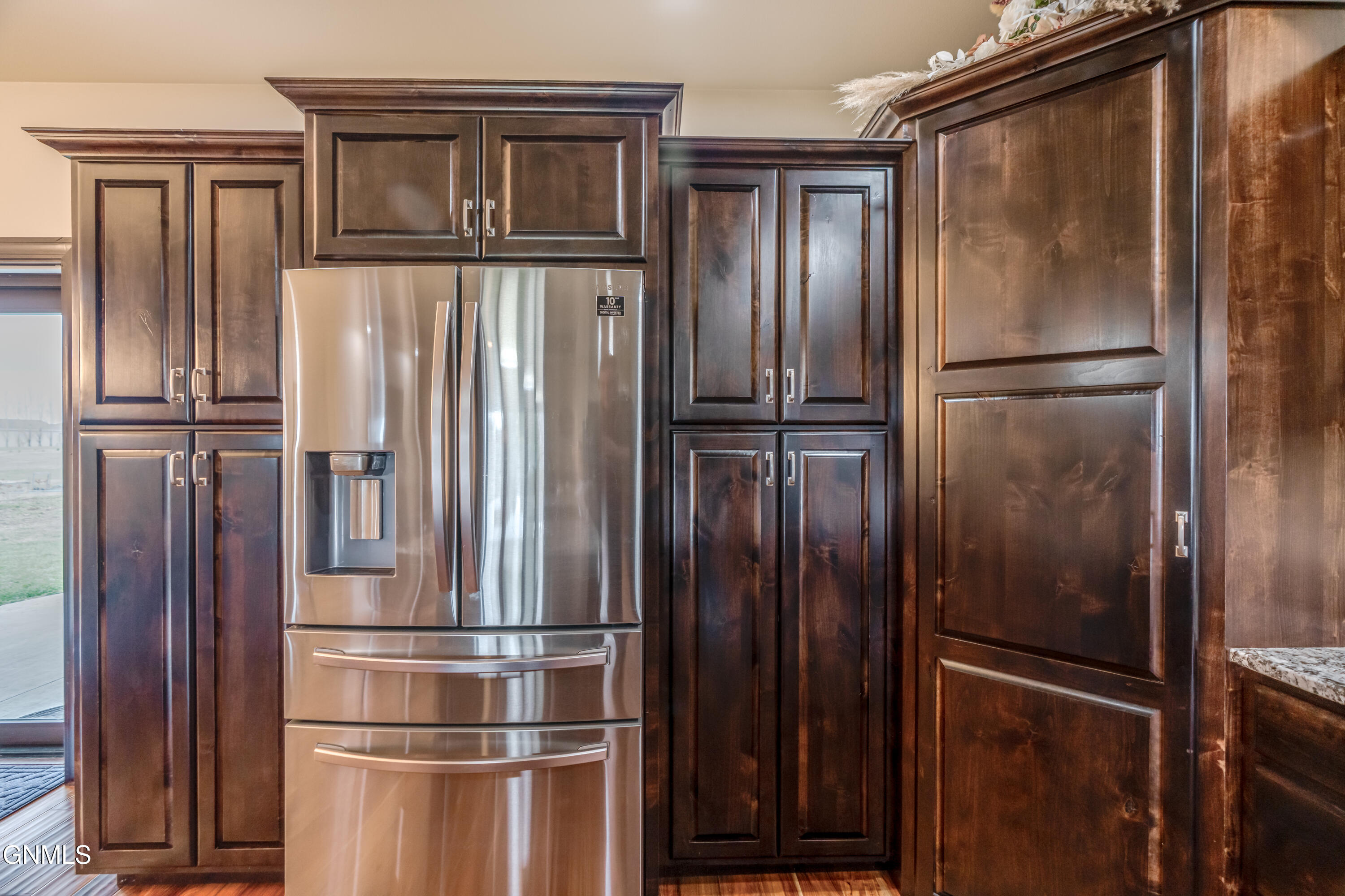 property viewer photo 19