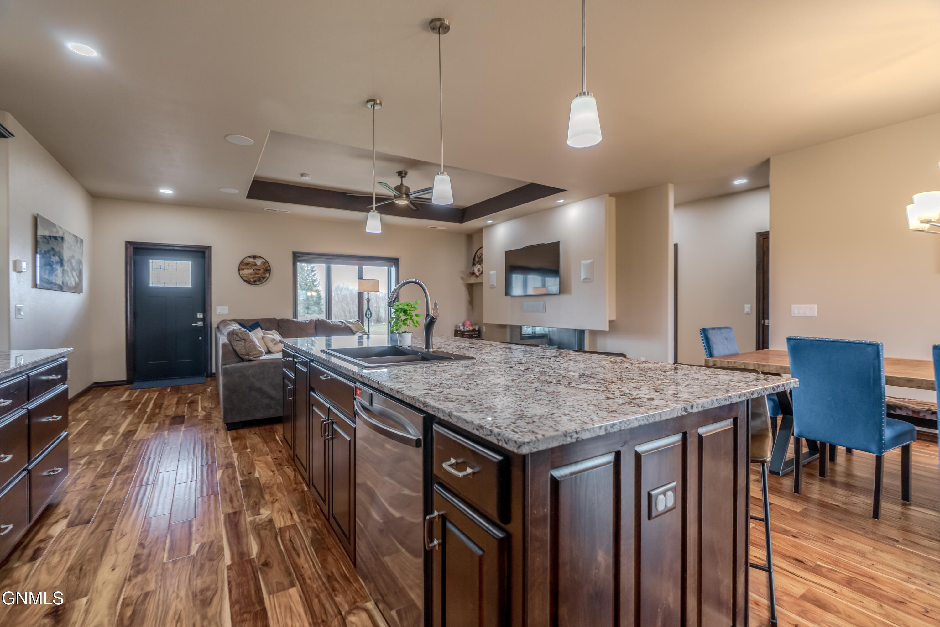 property viewer photo 21