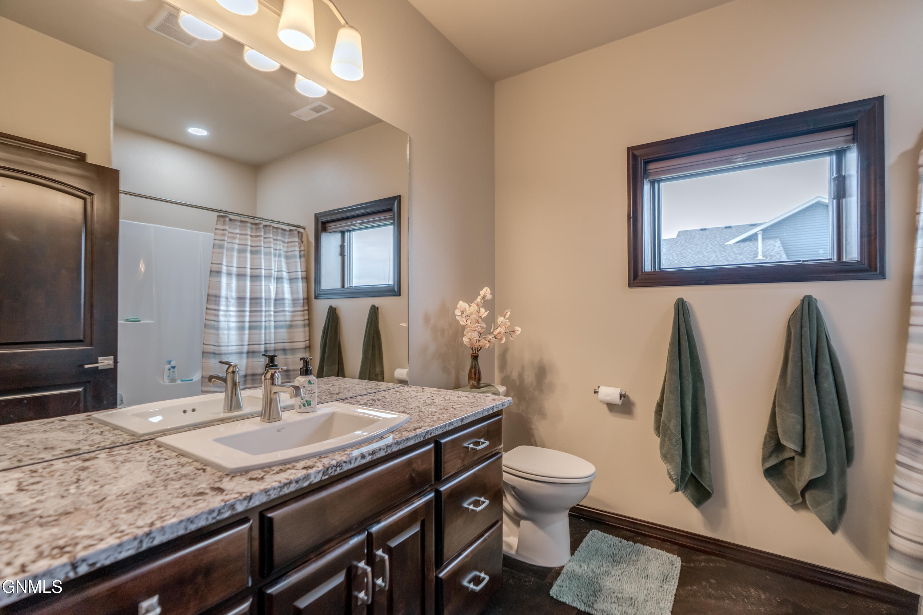 property viewer photo 28