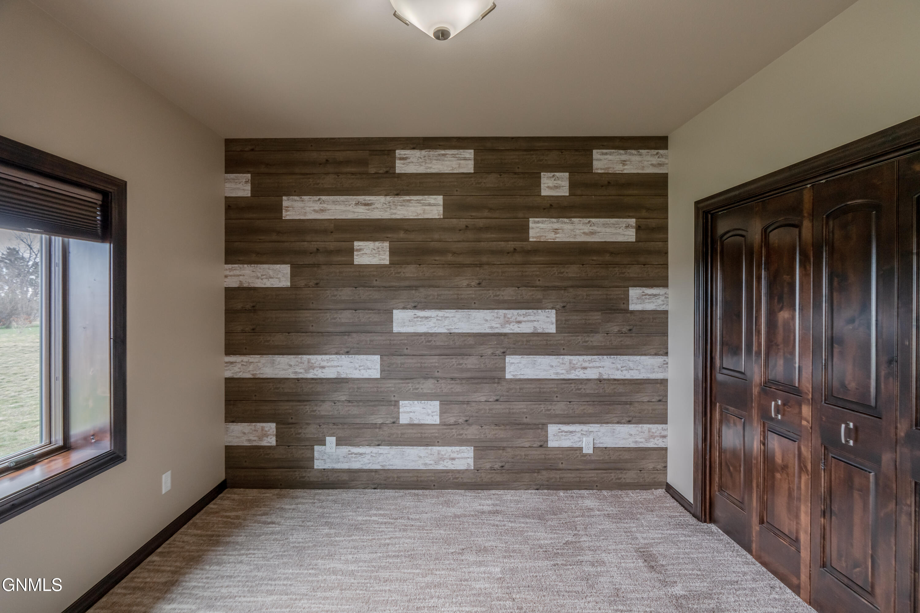 property viewer photo 33