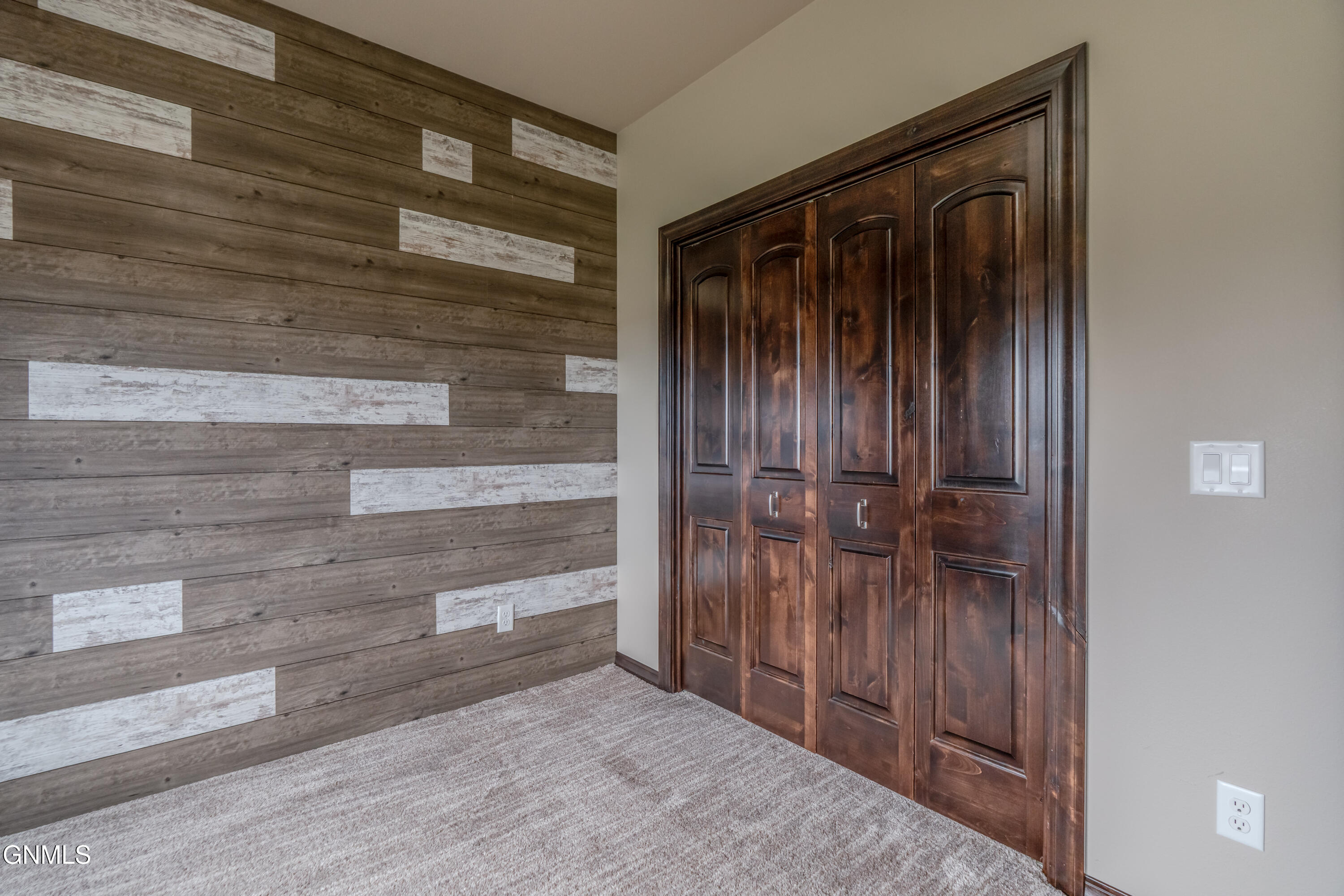property viewer photo 34