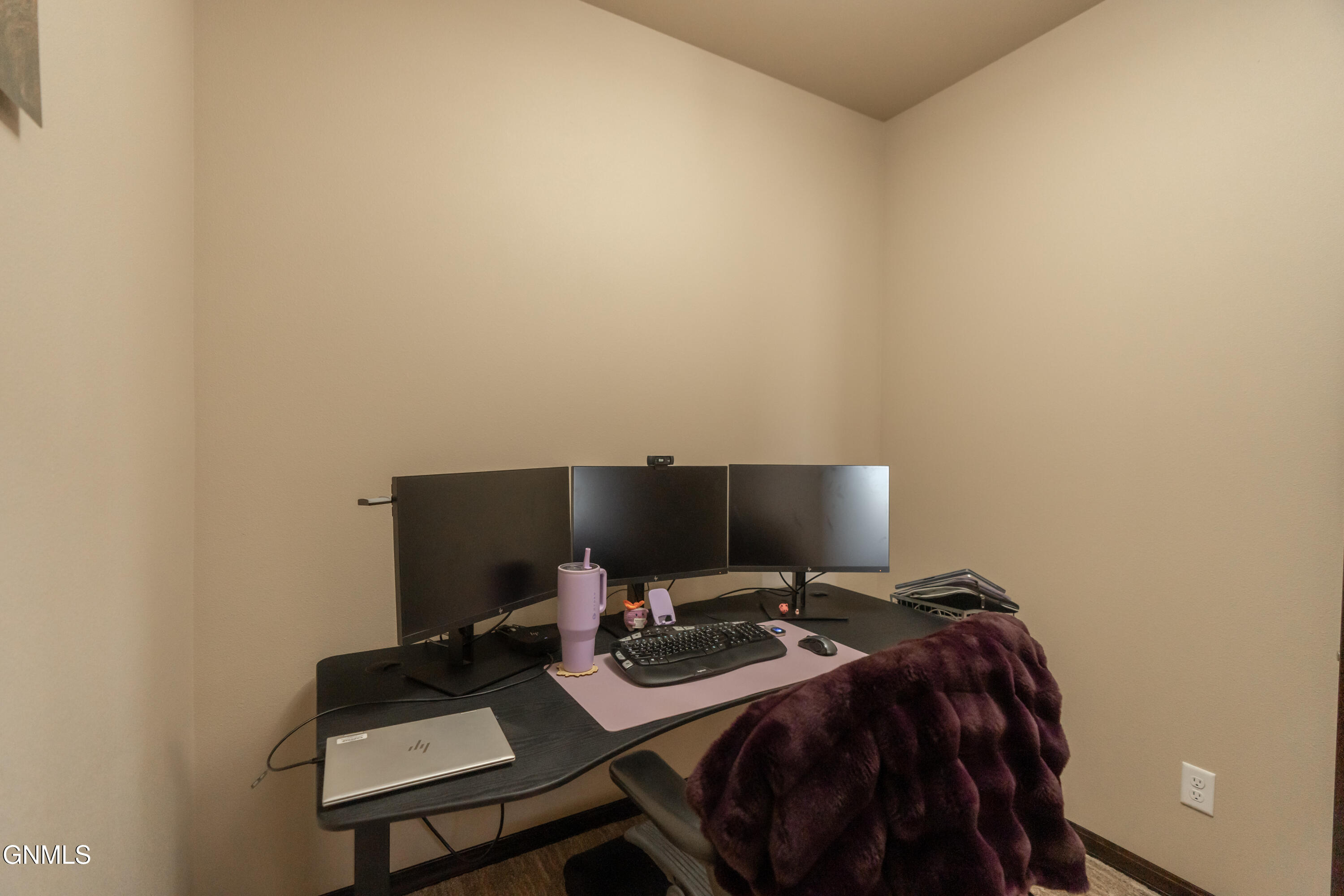 property viewer photo 37