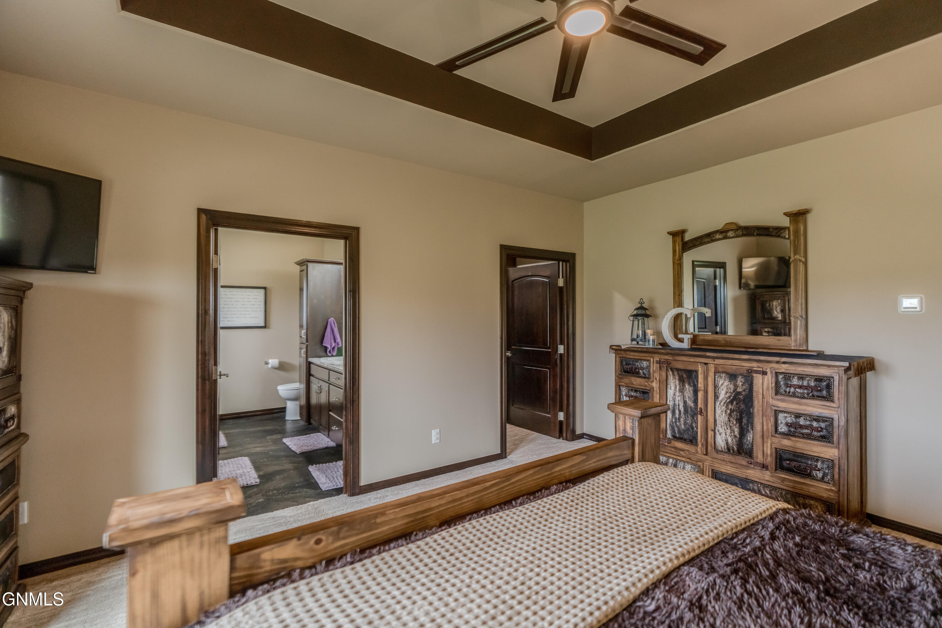 property viewer photo 41