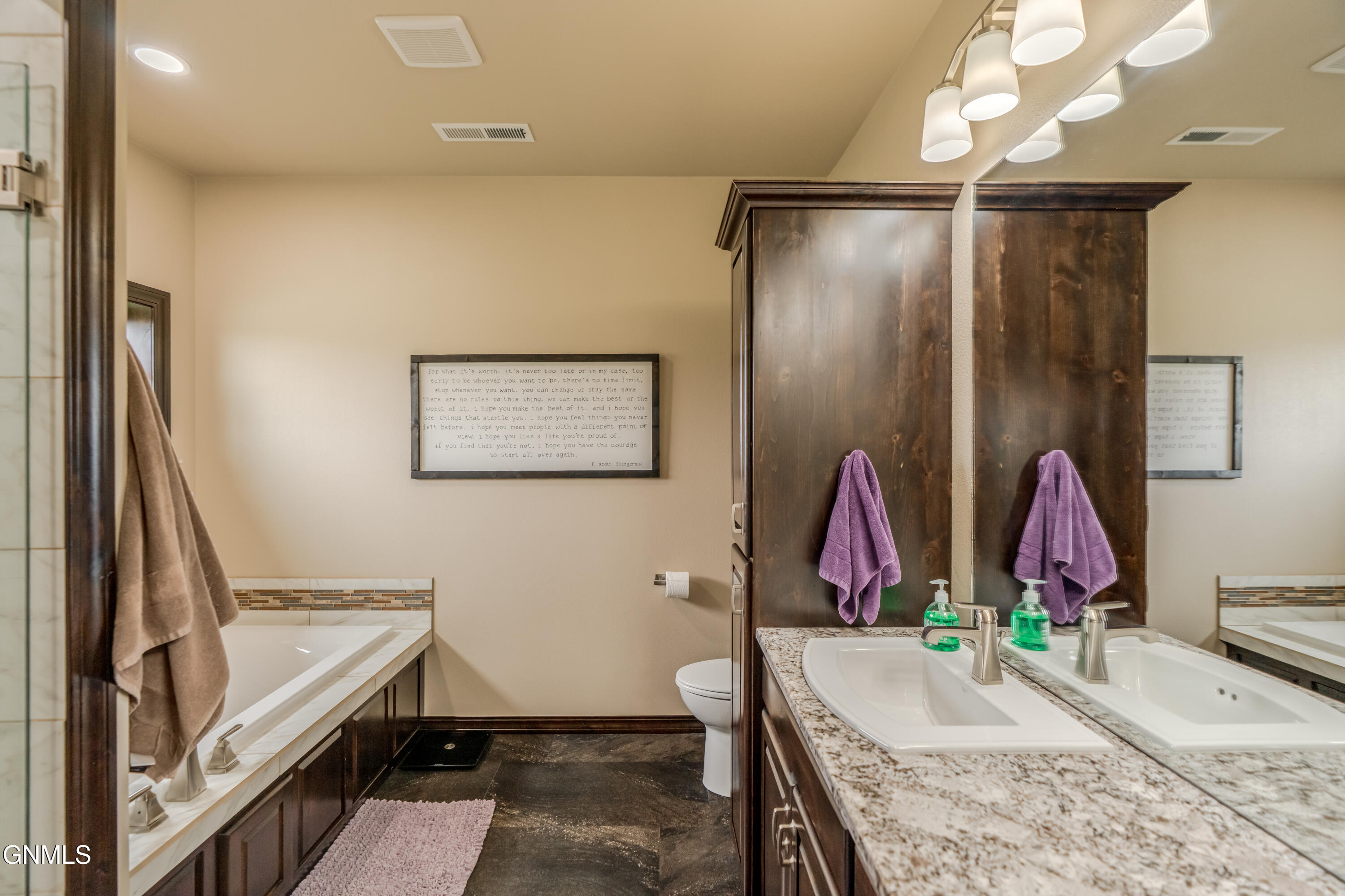 property viewer photo 43