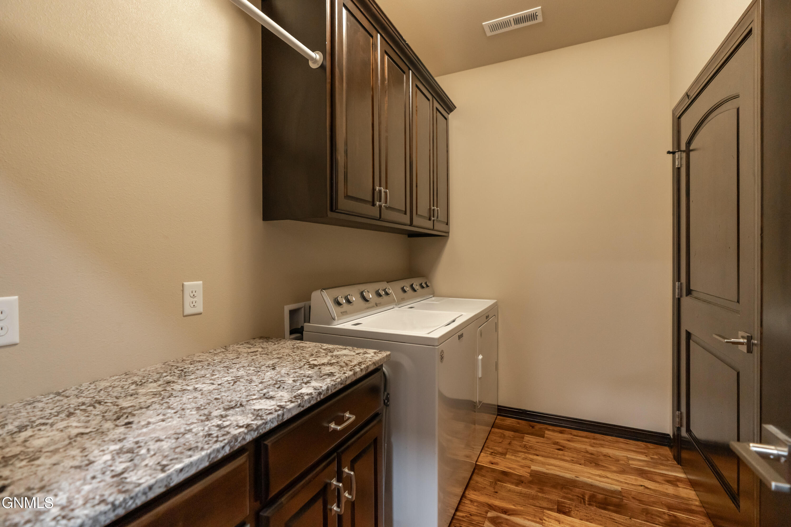 property viewer photo 50