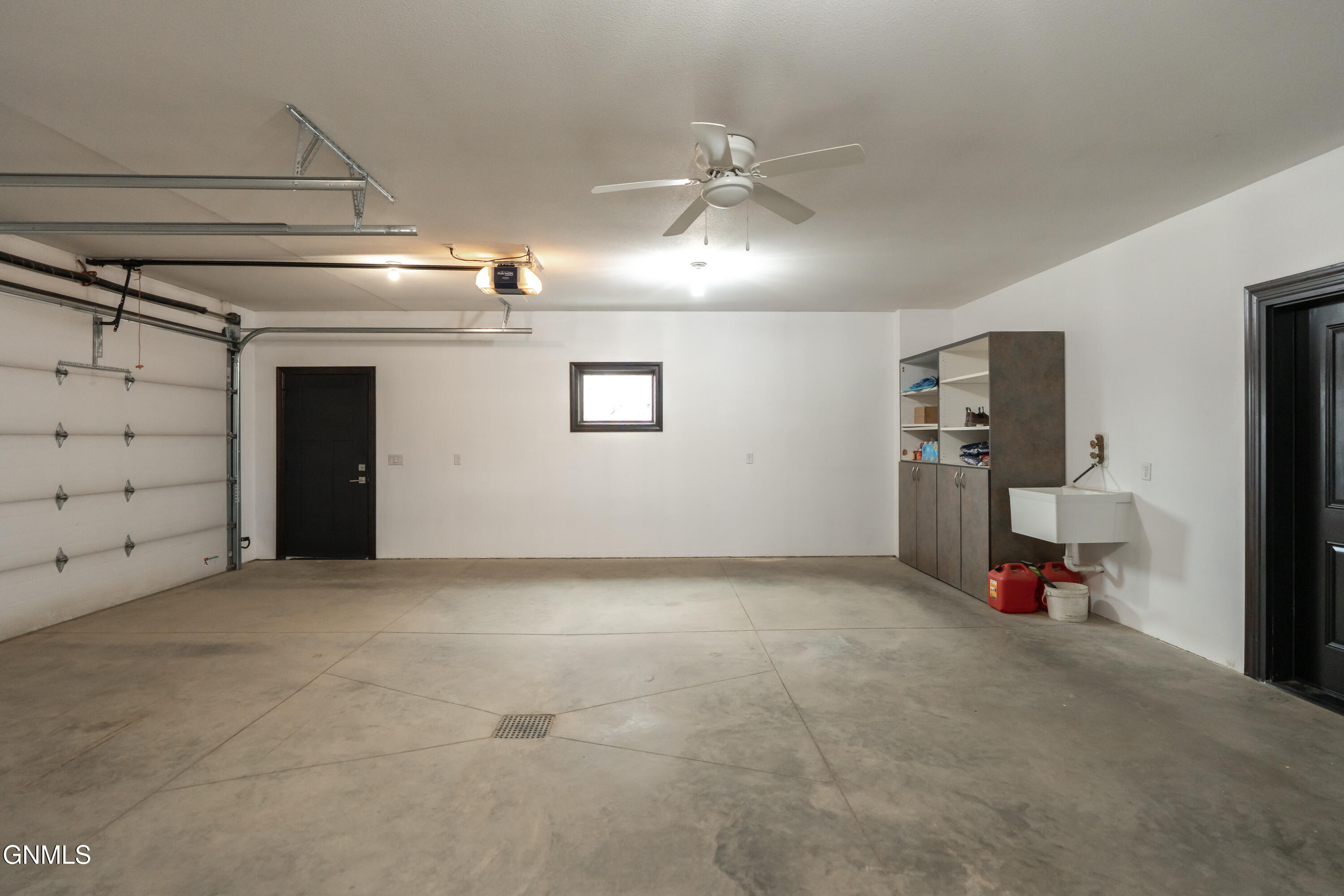 property viewer photo 60