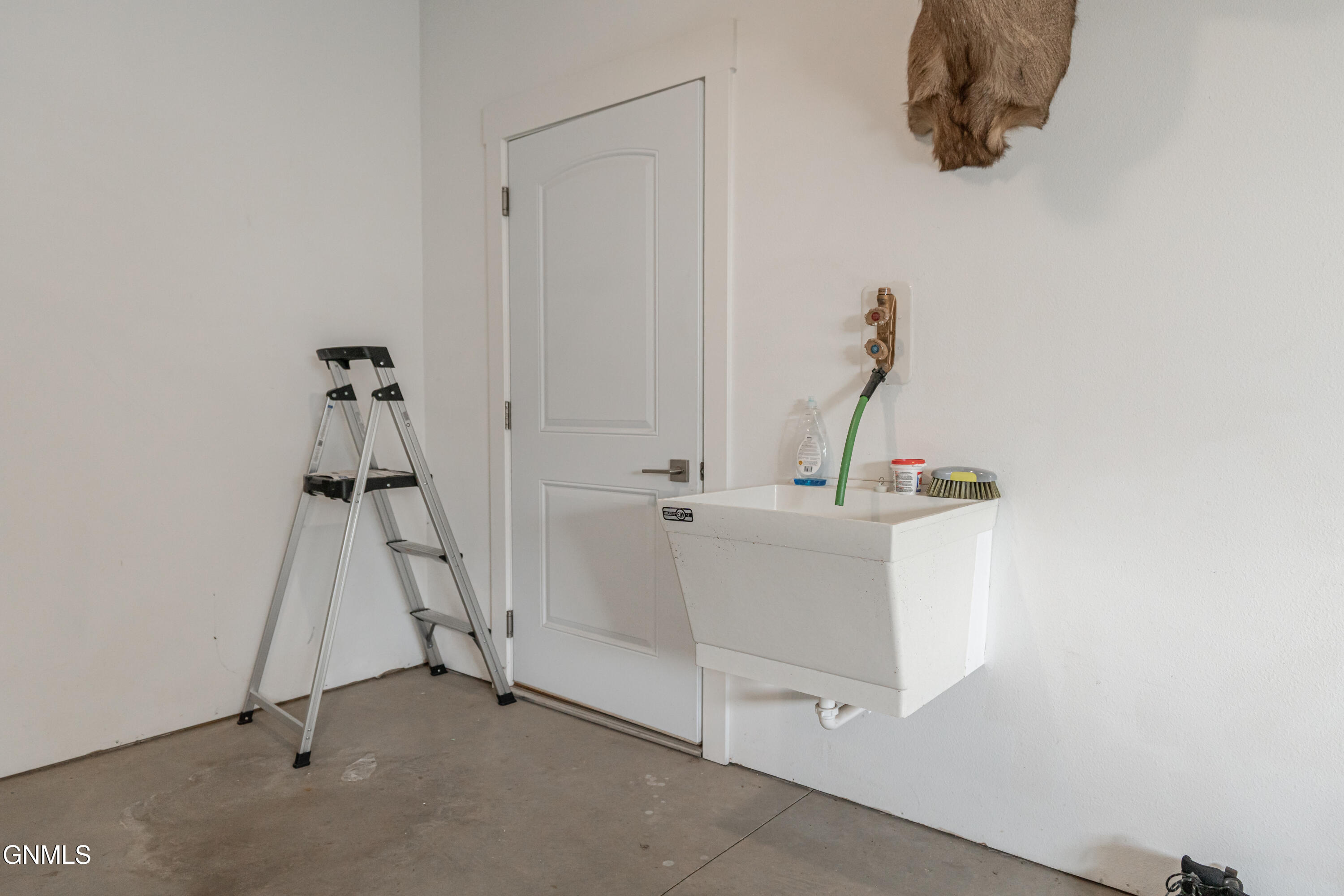 main property photo 67