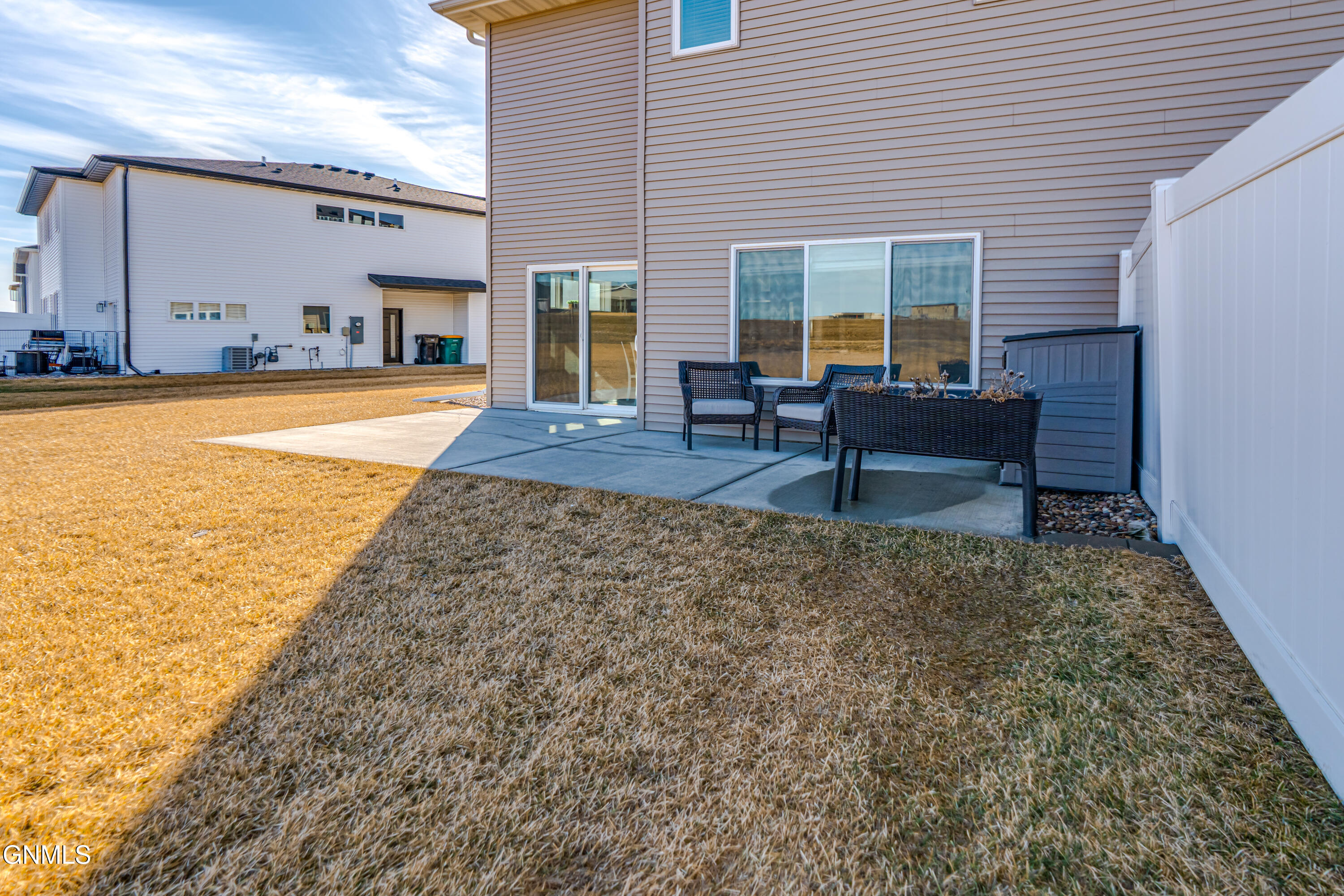 main property photo 79