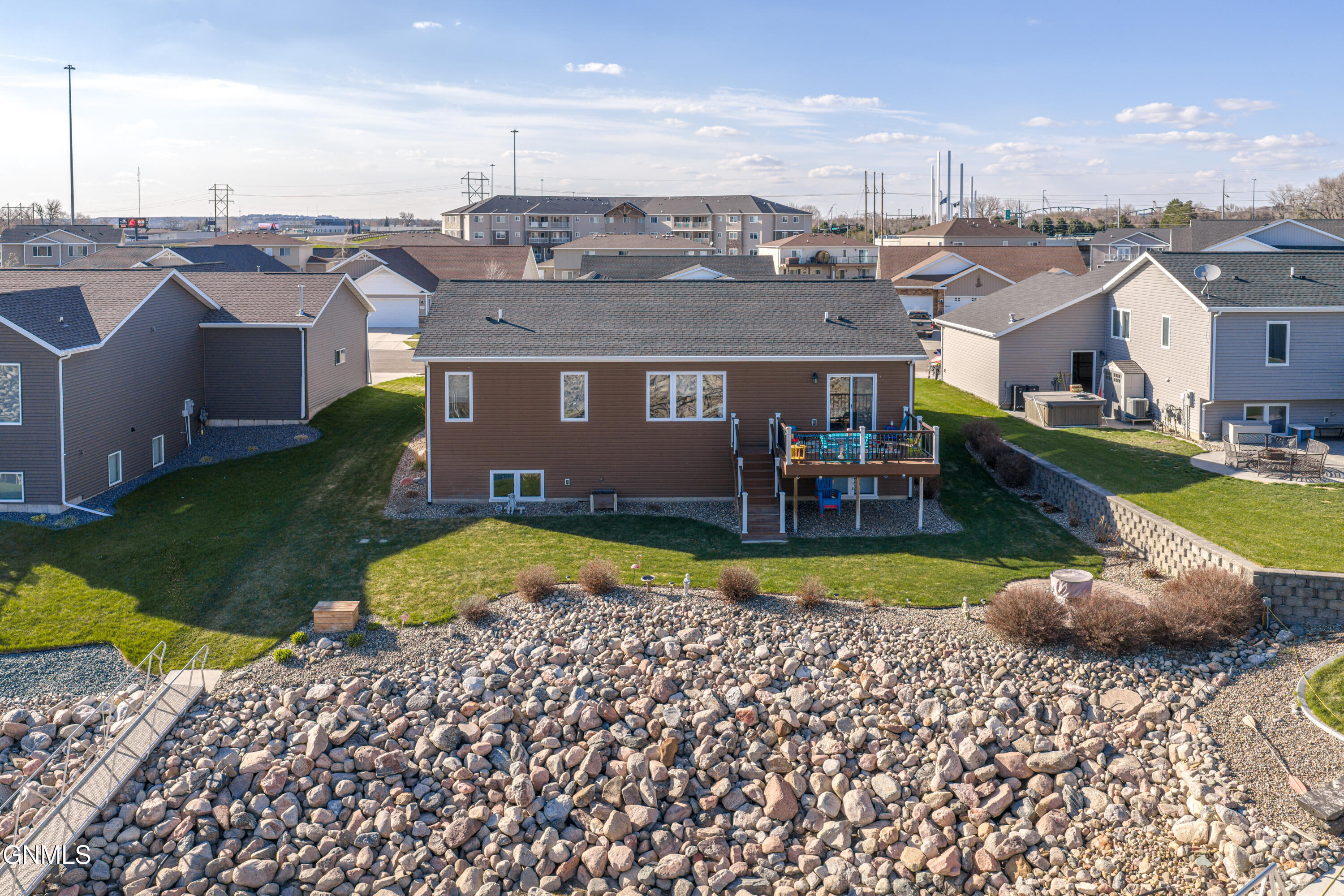 main property photo 83
